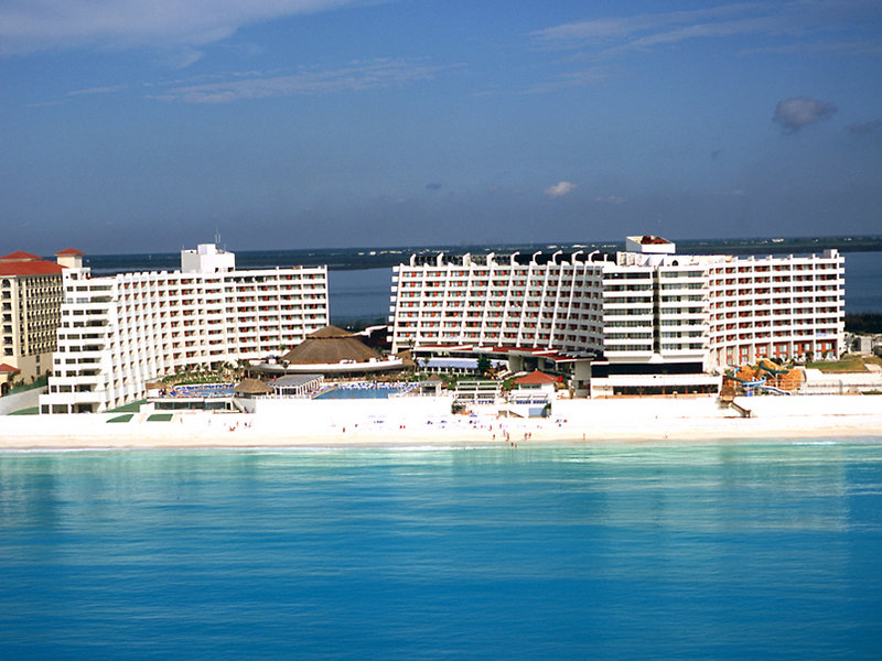 Crown Paradise Club Cancún.