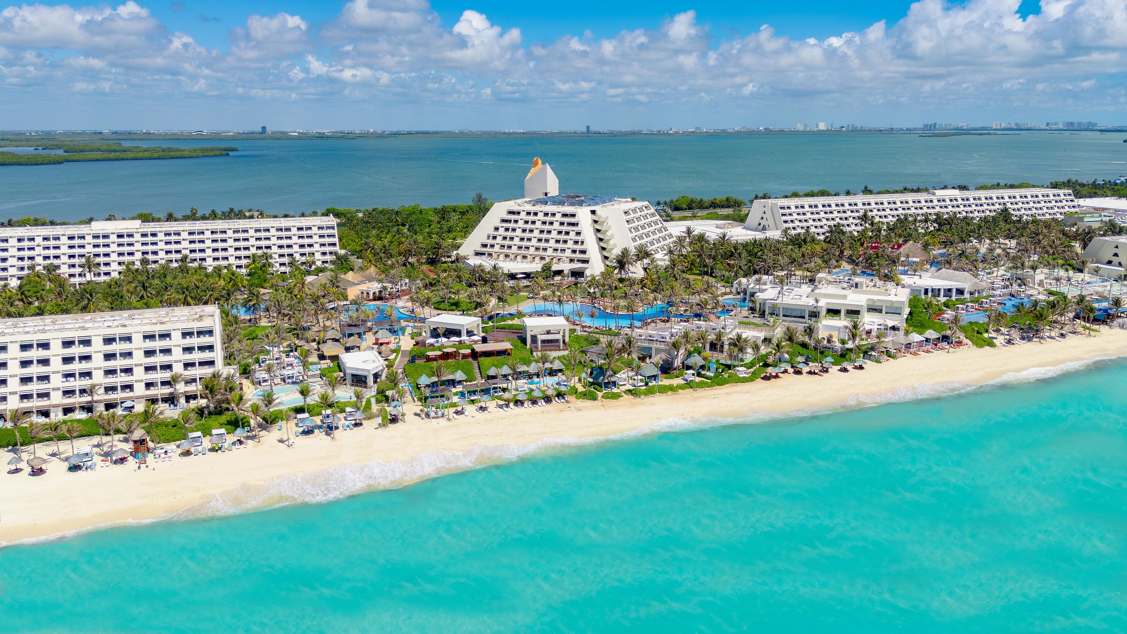 Grand Oasis Cancun.