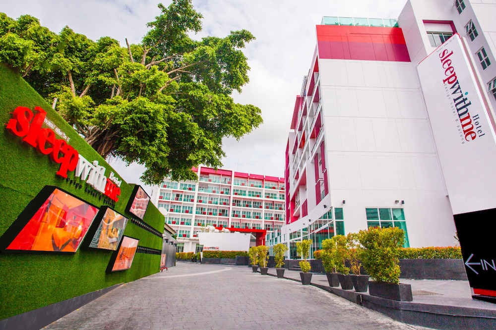 Sleep With Me Design Hotel @ Patong.
