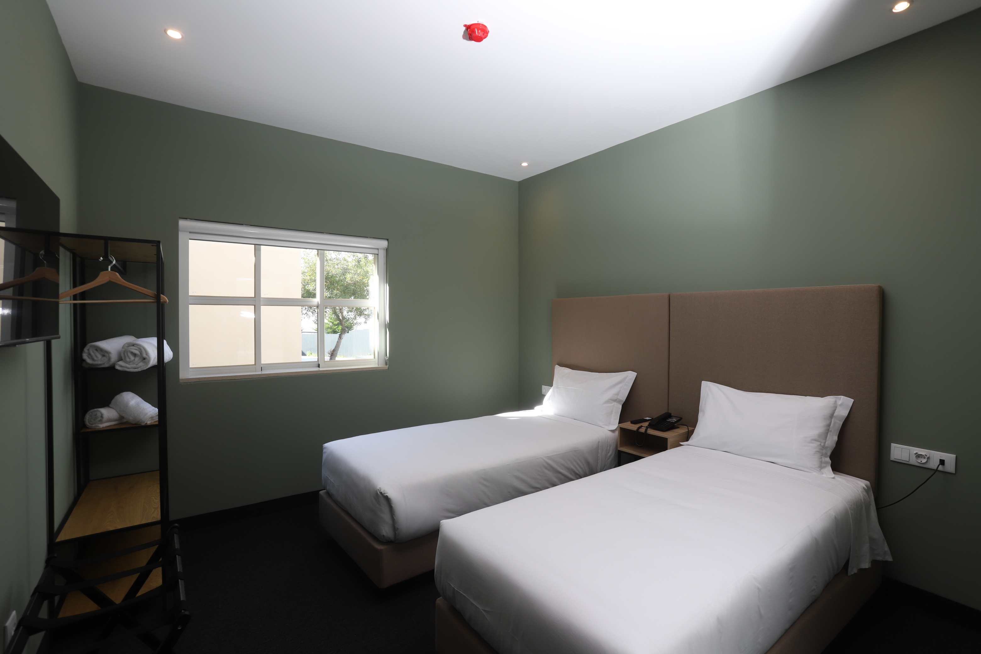 Kamer met twee aparte bedden — Albufeira Lounge Hotel