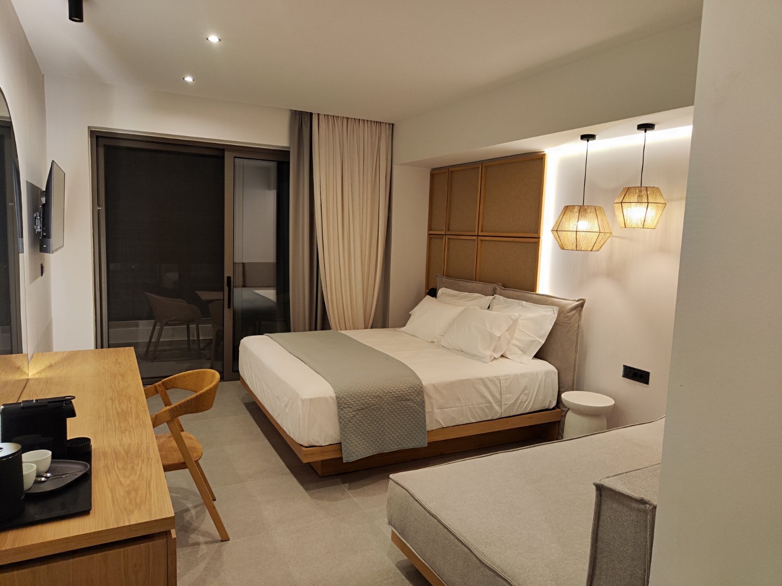 Suite met zithoek — Ammos Paleochora Hotel