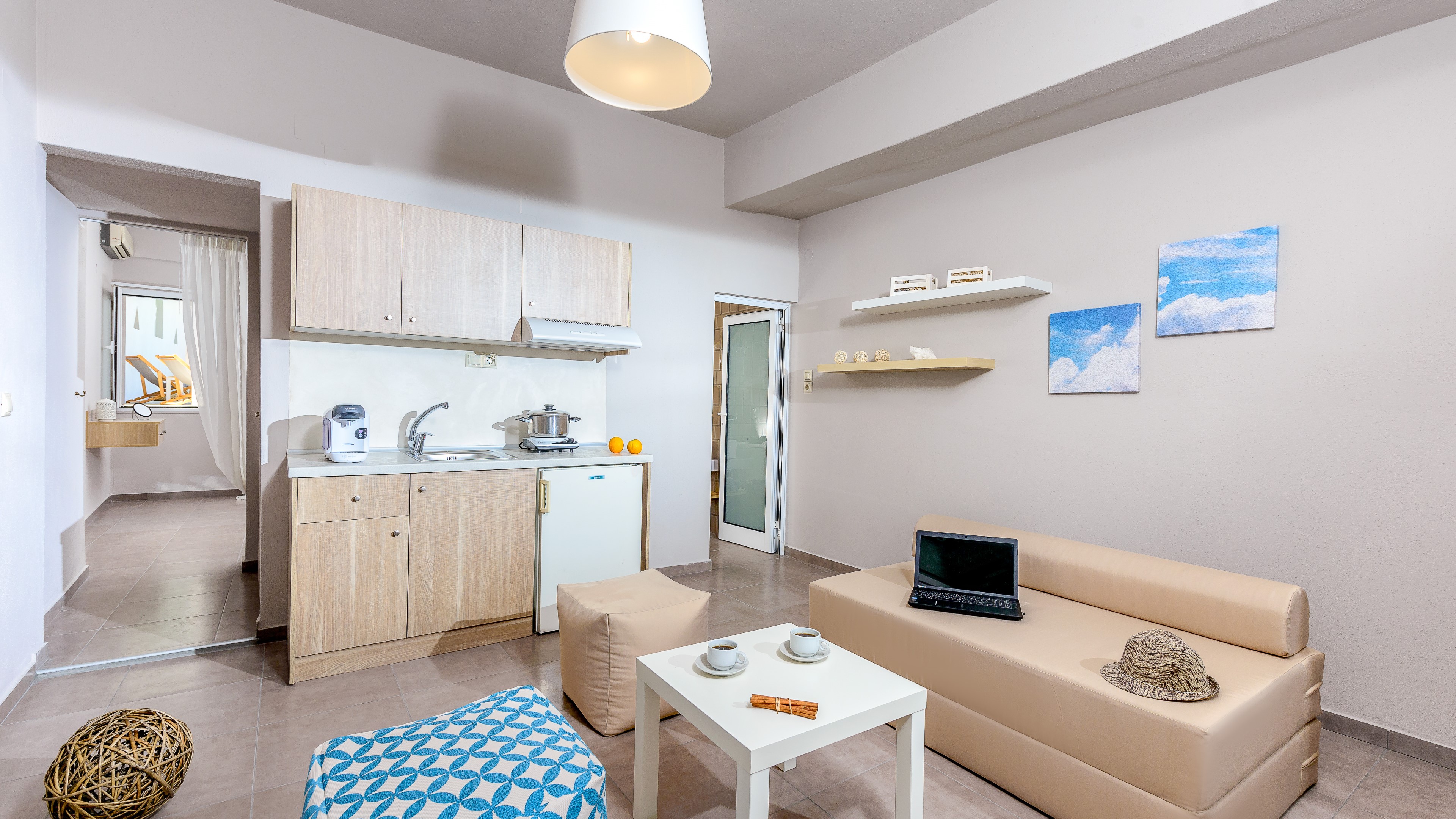 Suite met zithoek — Anemos Suites by Estia