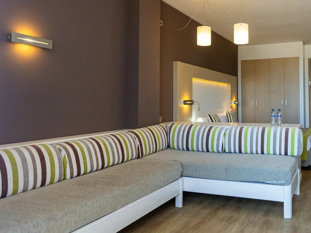 Suite met zithoek — Caprice Sa Coma Park