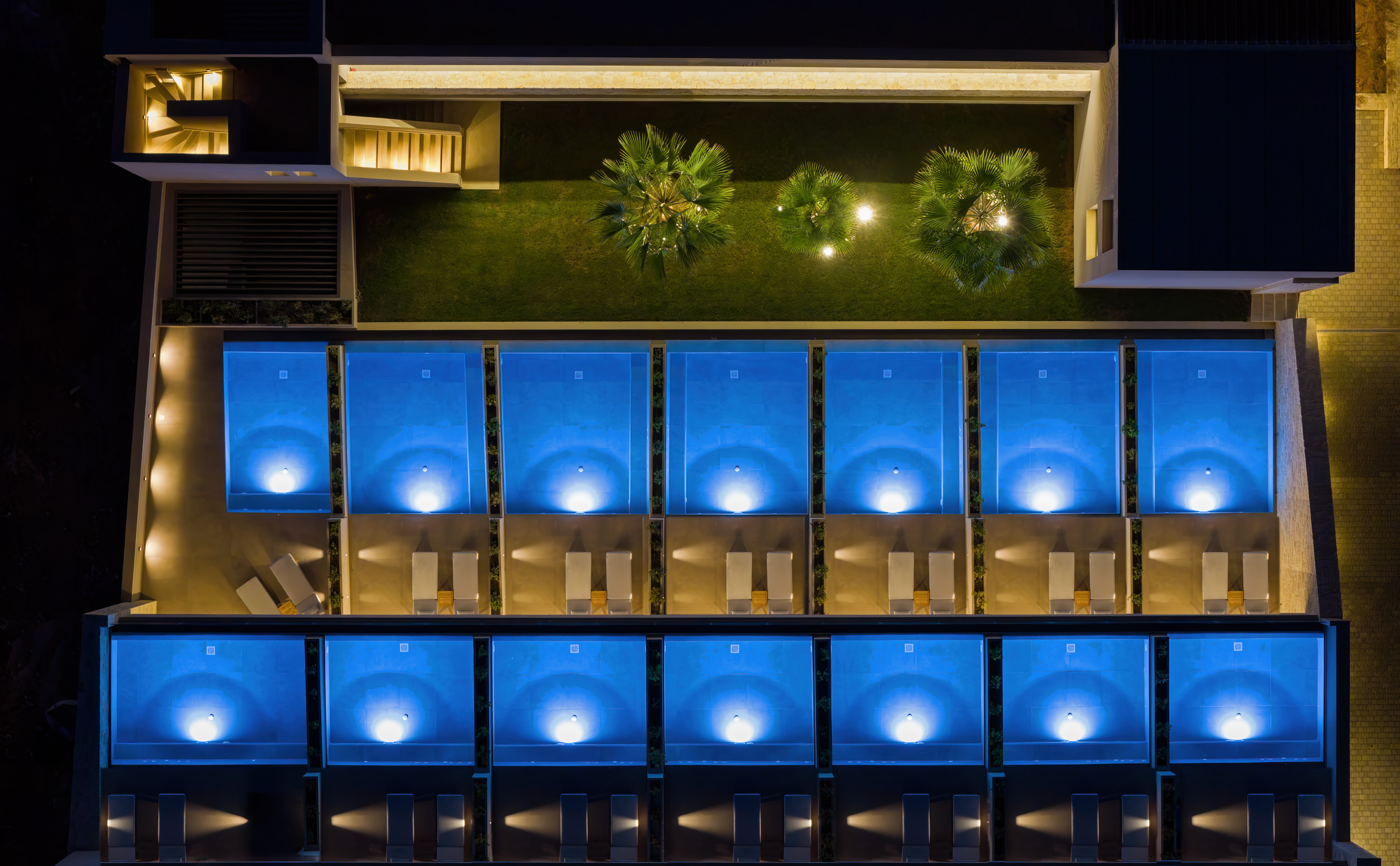 Lobby met receptie — Castello Boutique Suites by the Sea