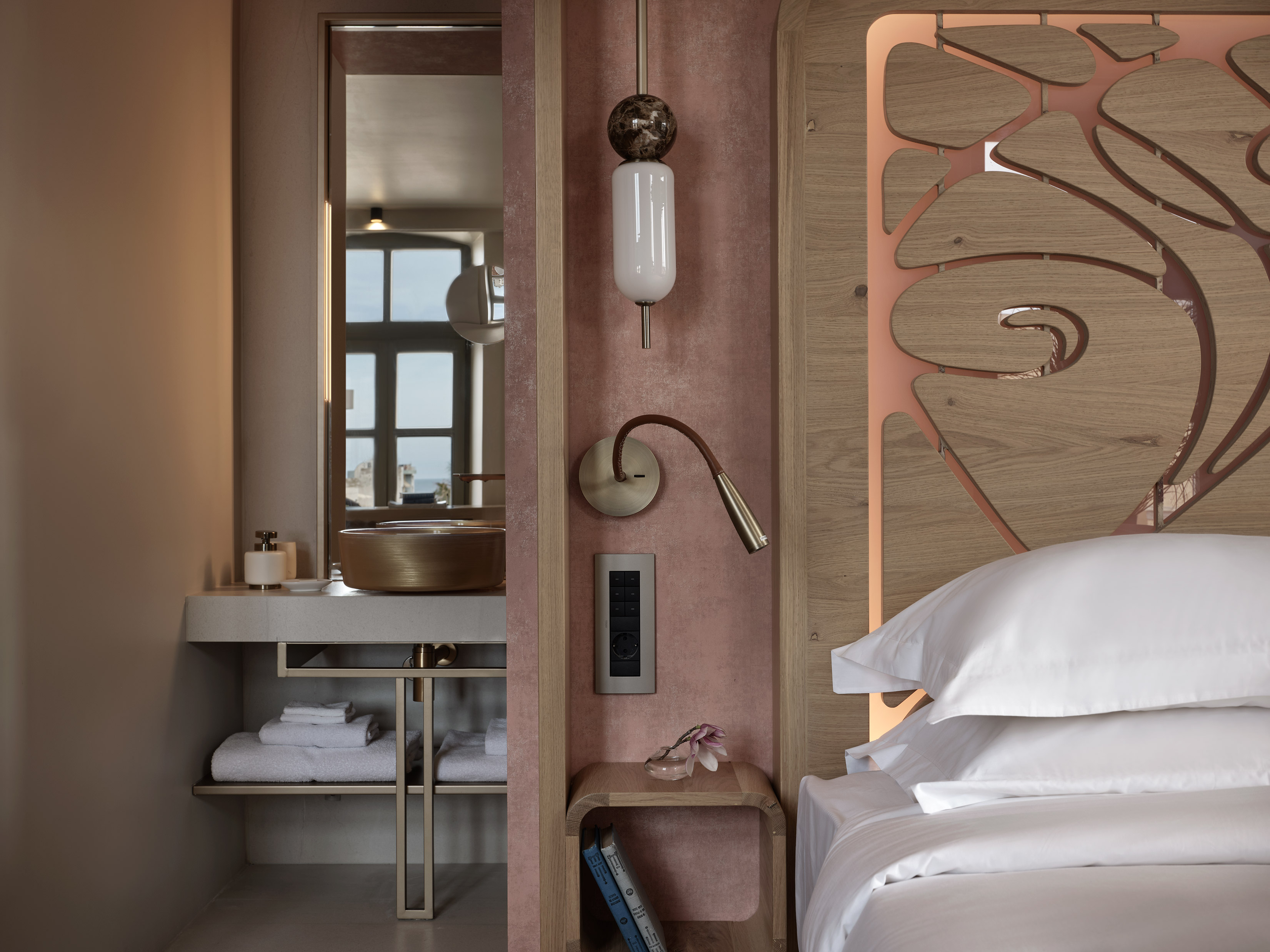 Badkamer met inloopdouche — Domus Blanc