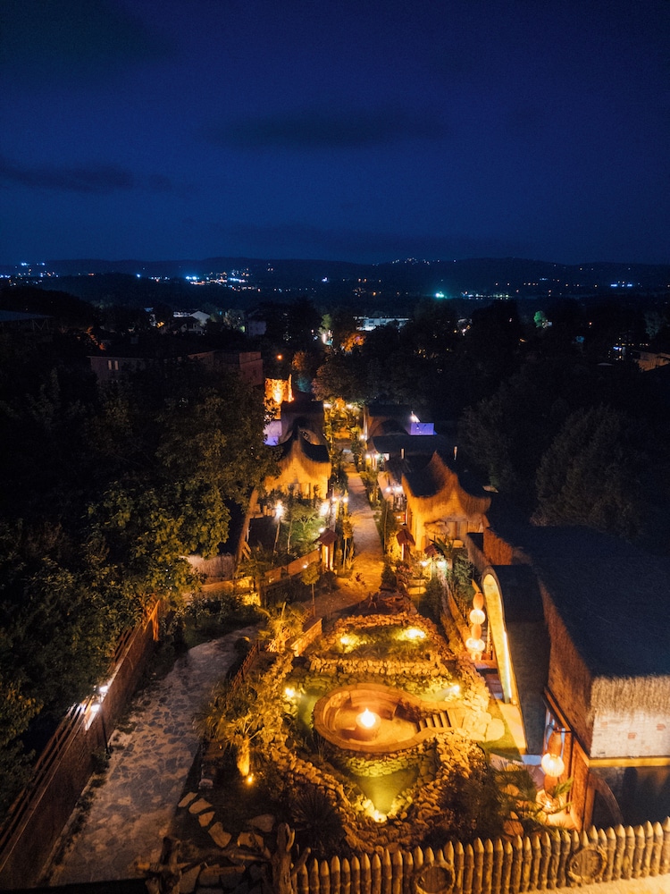 Zijkant accommodatie Feronia Suites