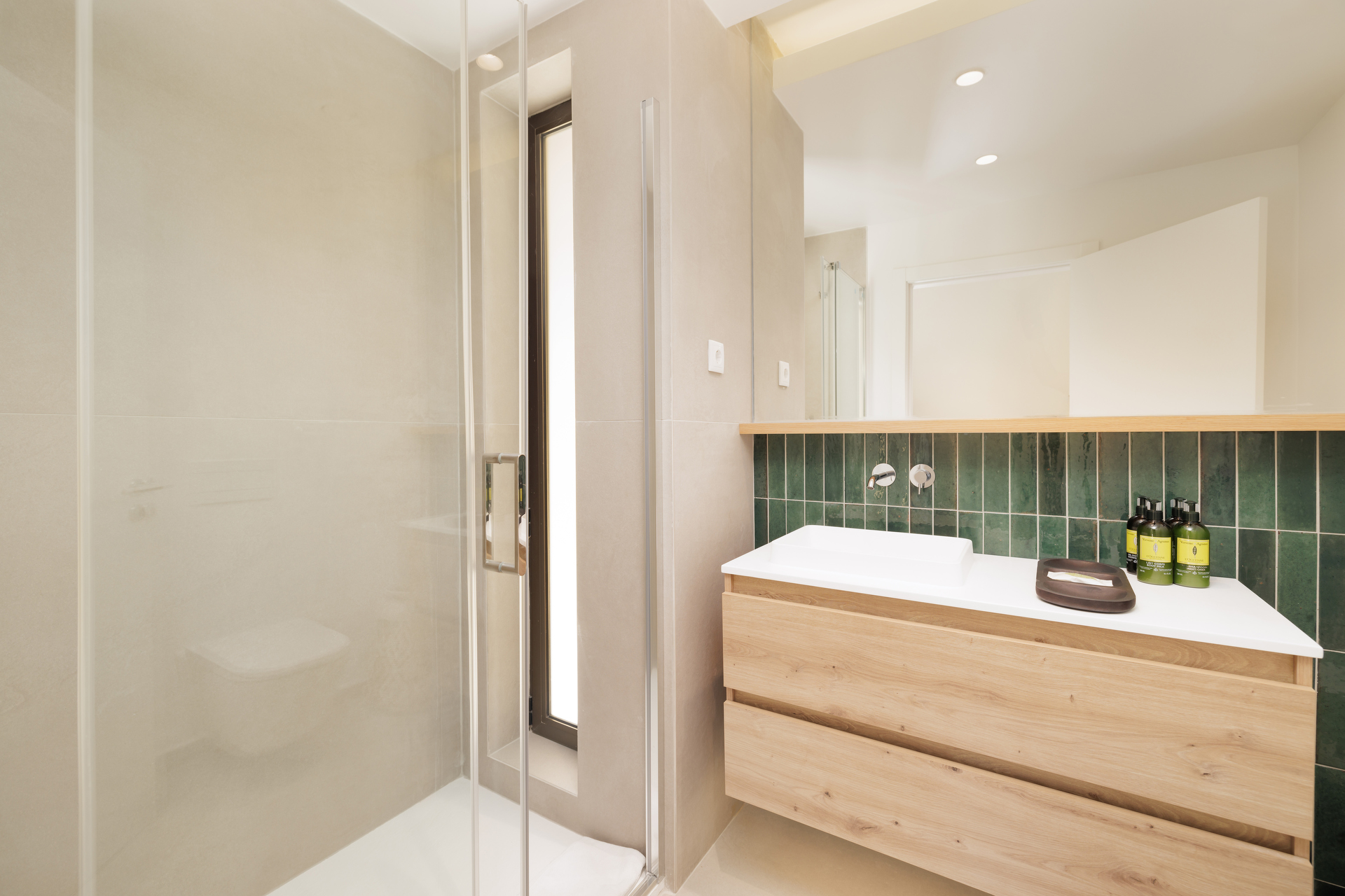 Badkamer met ligbad — Flamingos Salgados