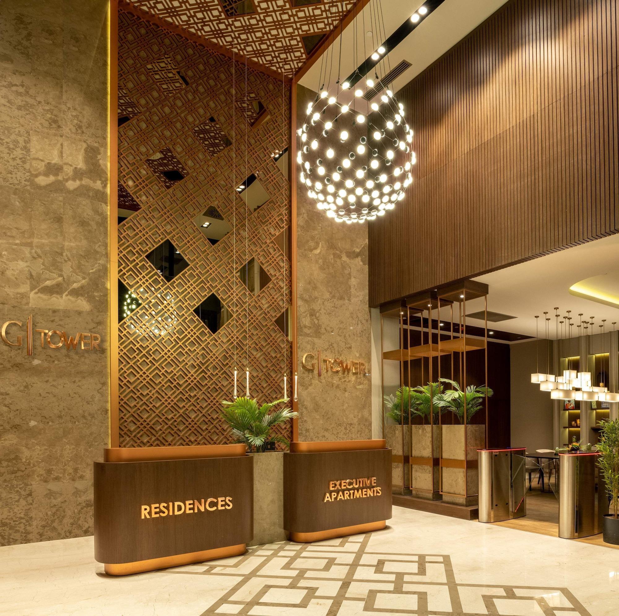 Elegante gang met moderne verlichting G Tower Residance