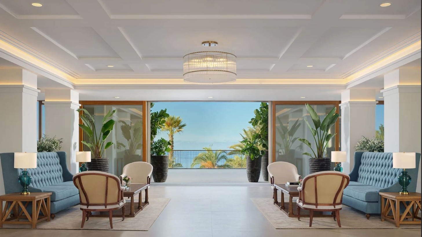 Lobby met receptie — Gran Hotel Taoro