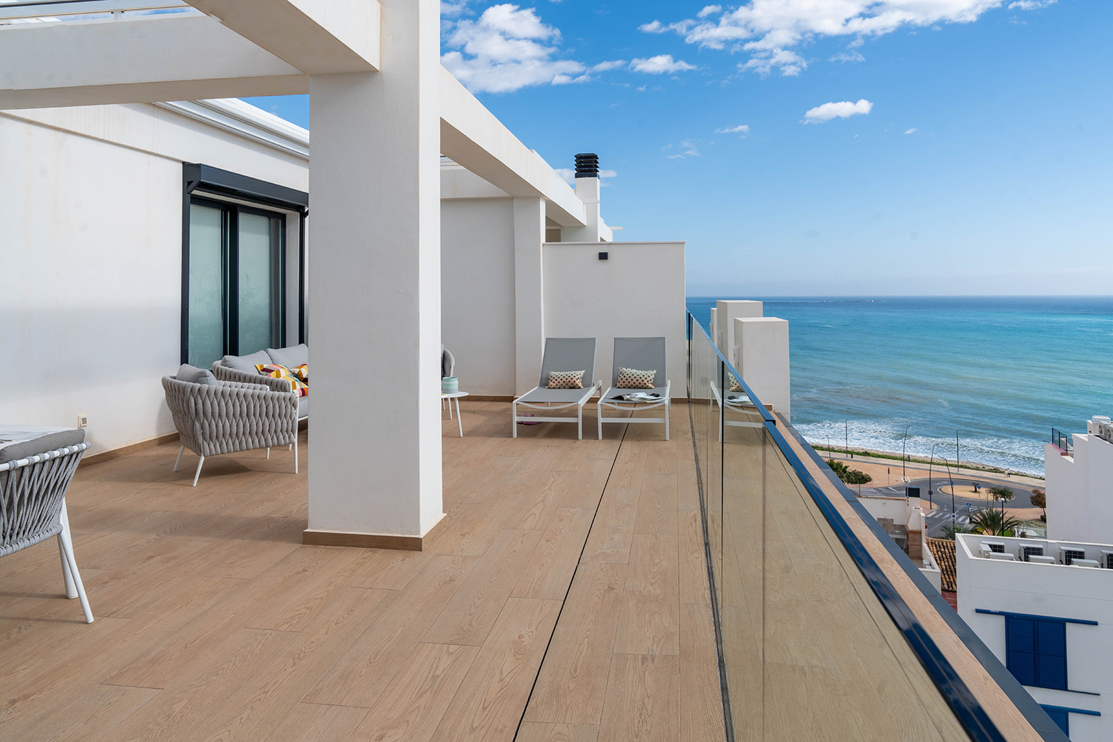 Zeezicht vanaf het balkon — Horizonte Line