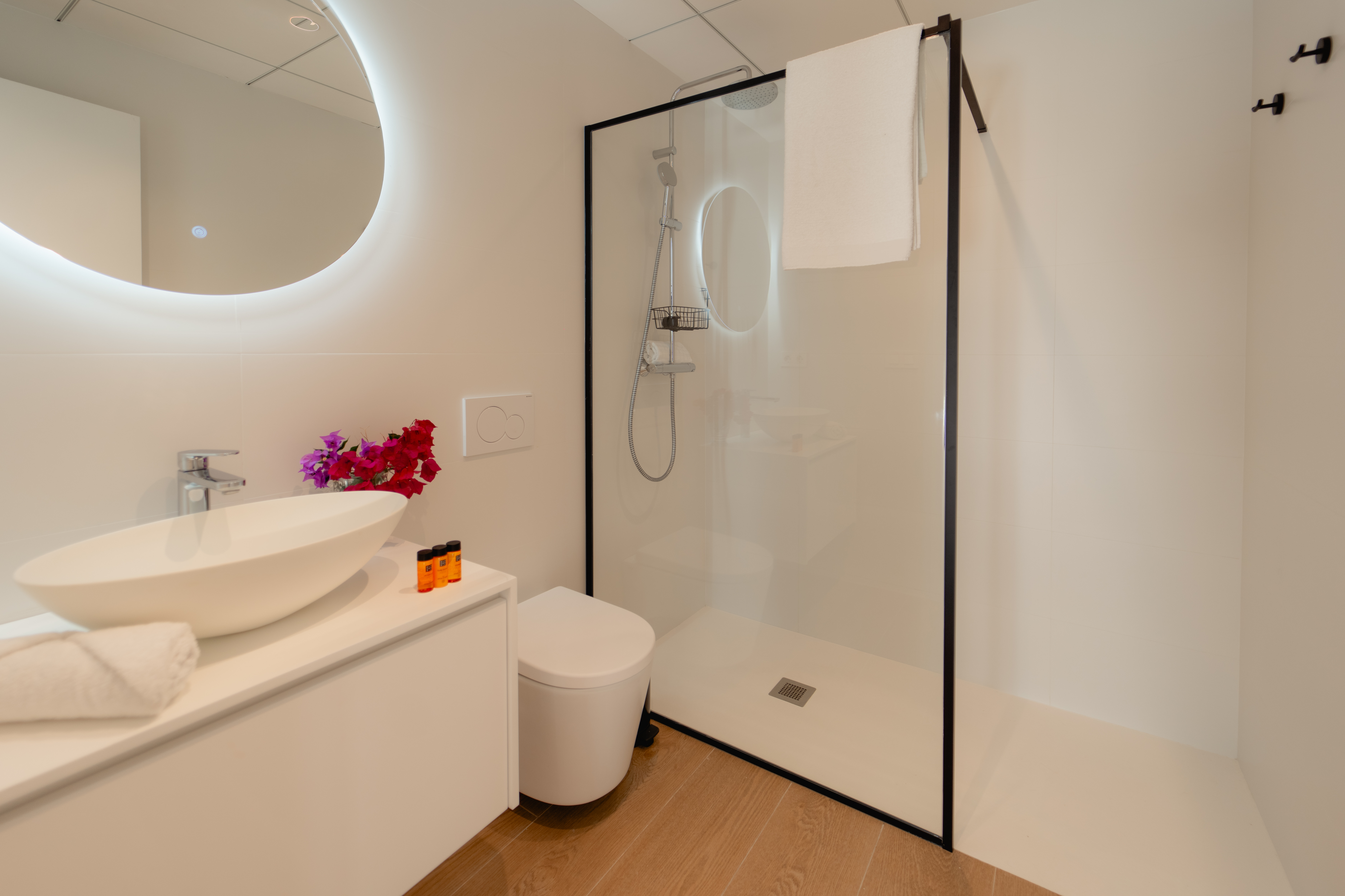 Badkamer met ligbad — Horizonte Line