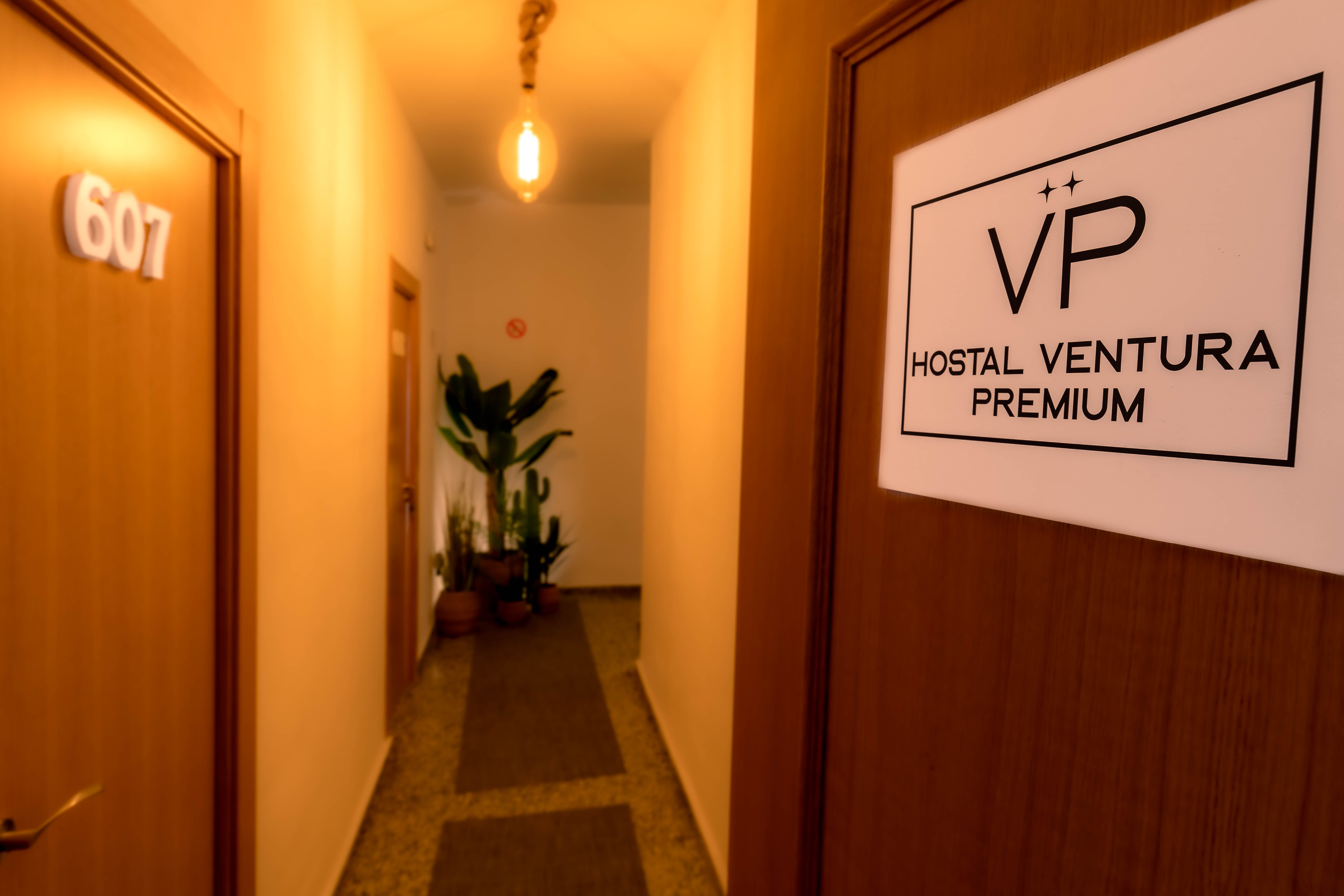 Hoofdingang van het hotel — Hostal Ventura Premium
