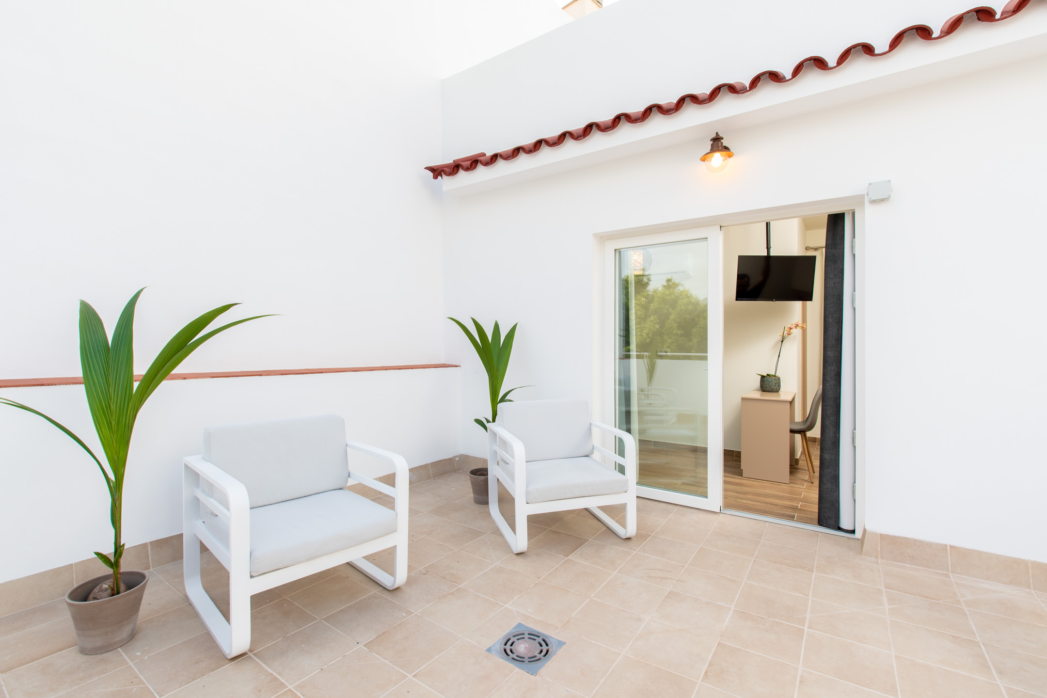 Badkamer met inloopdouche — Hotel Adeje Plaza