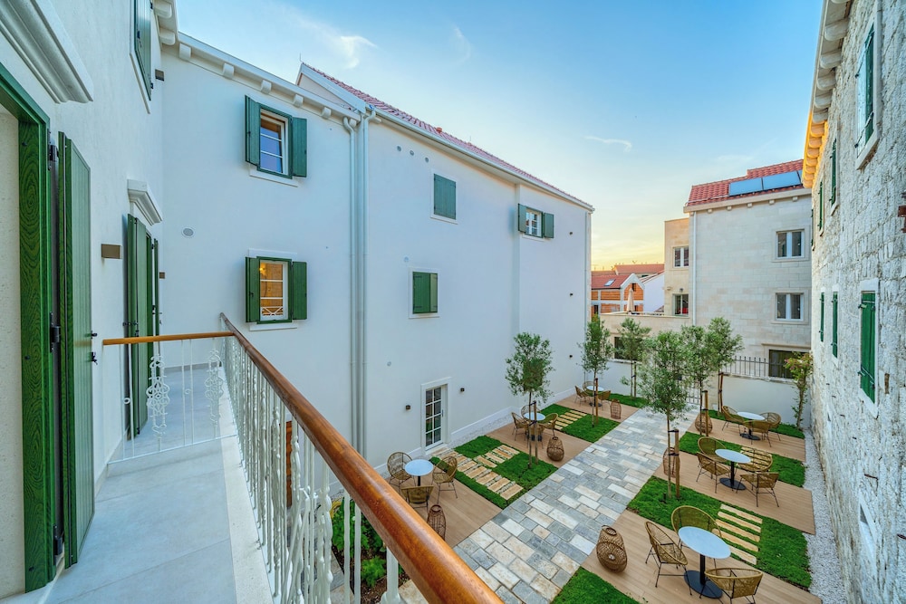 Hotel Brattia foto 2