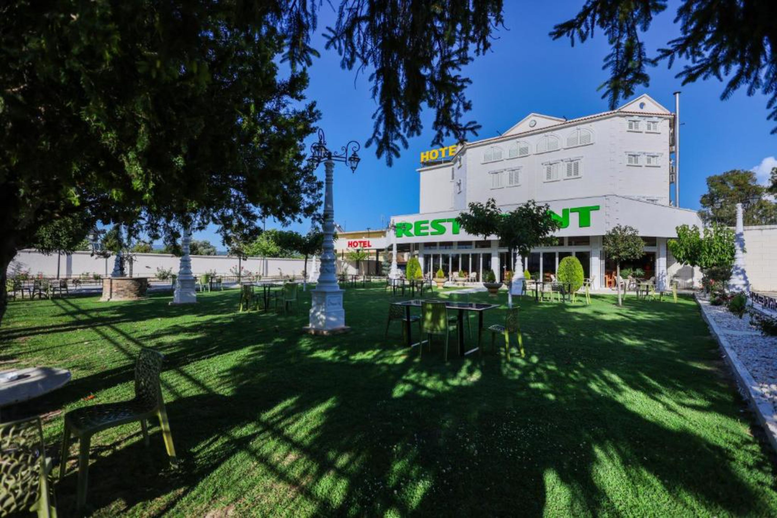 Hotel Familja foto 4