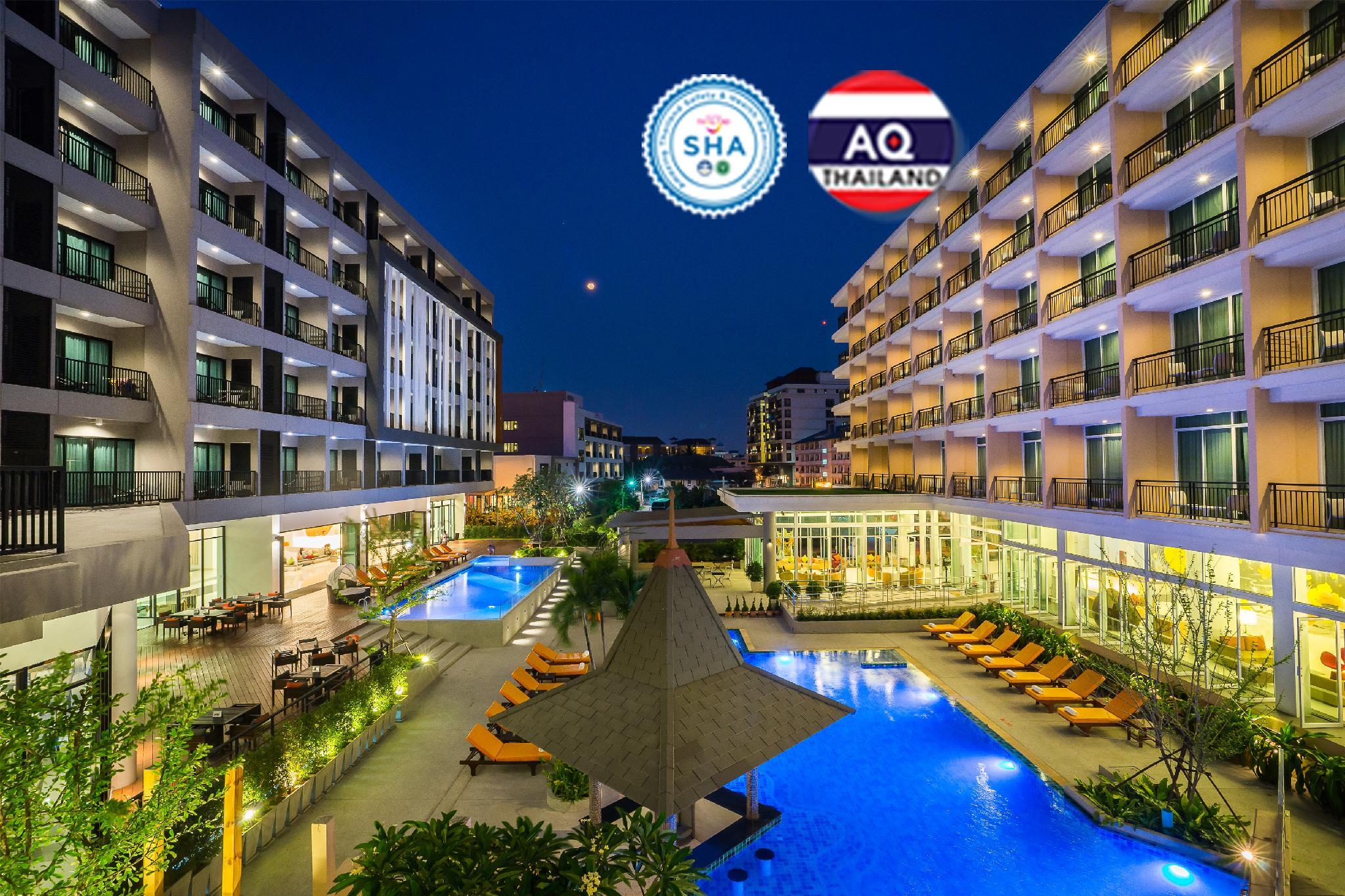Avondaanzicht Hotel J Pattaya Pattaya