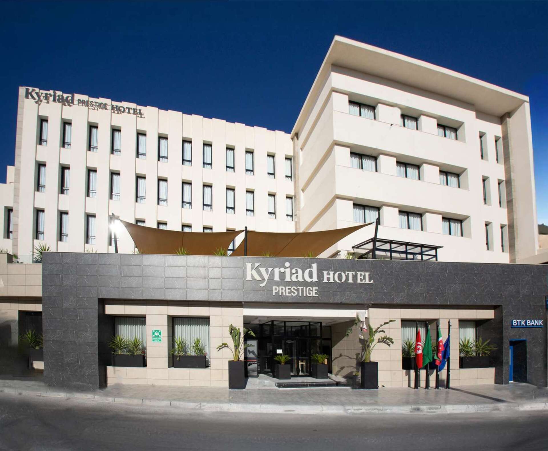Hotel Kyriad Prestige City Center Tunis foto 2