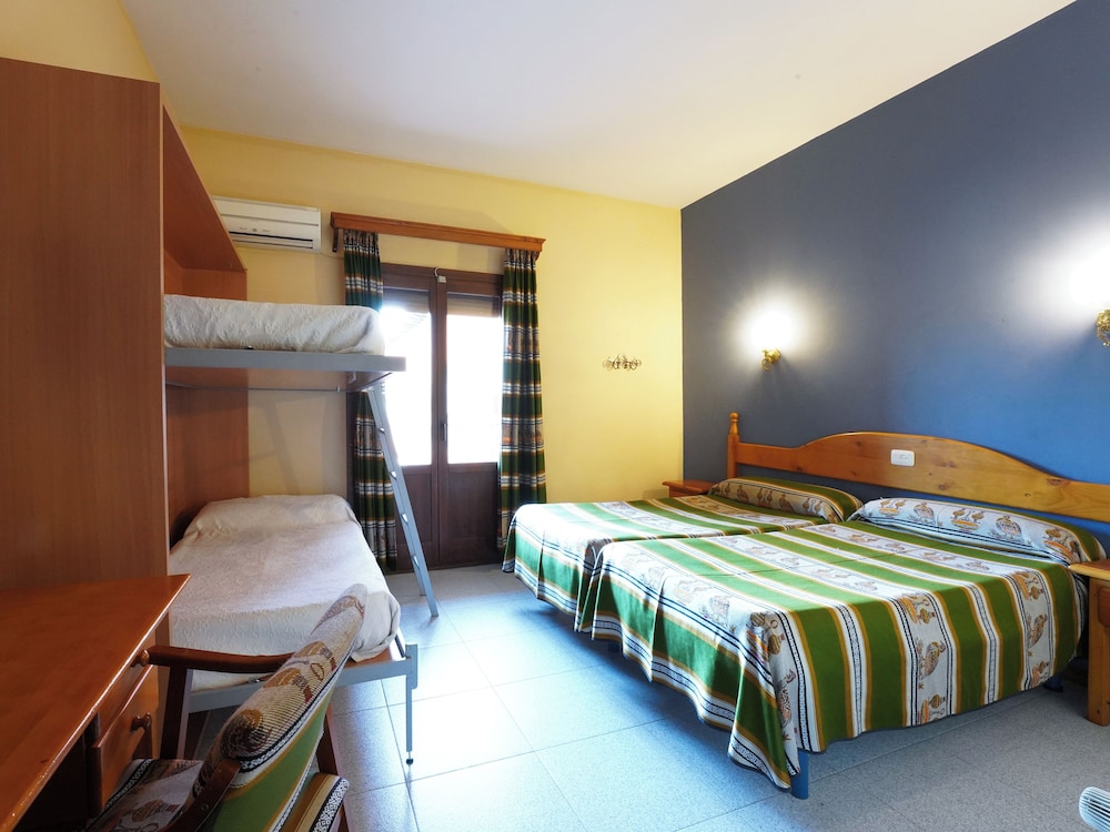 Hotel La Rueda foto 3