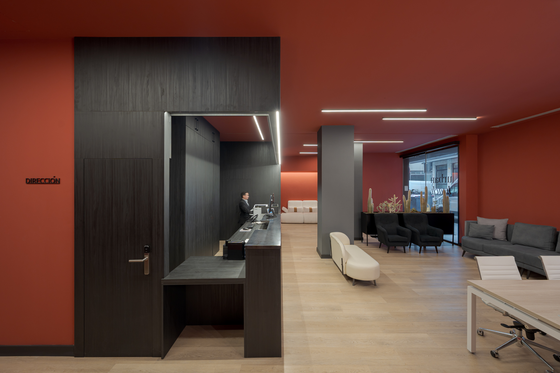 Lobby met receptie — Hotel LIVVO La Escarlata