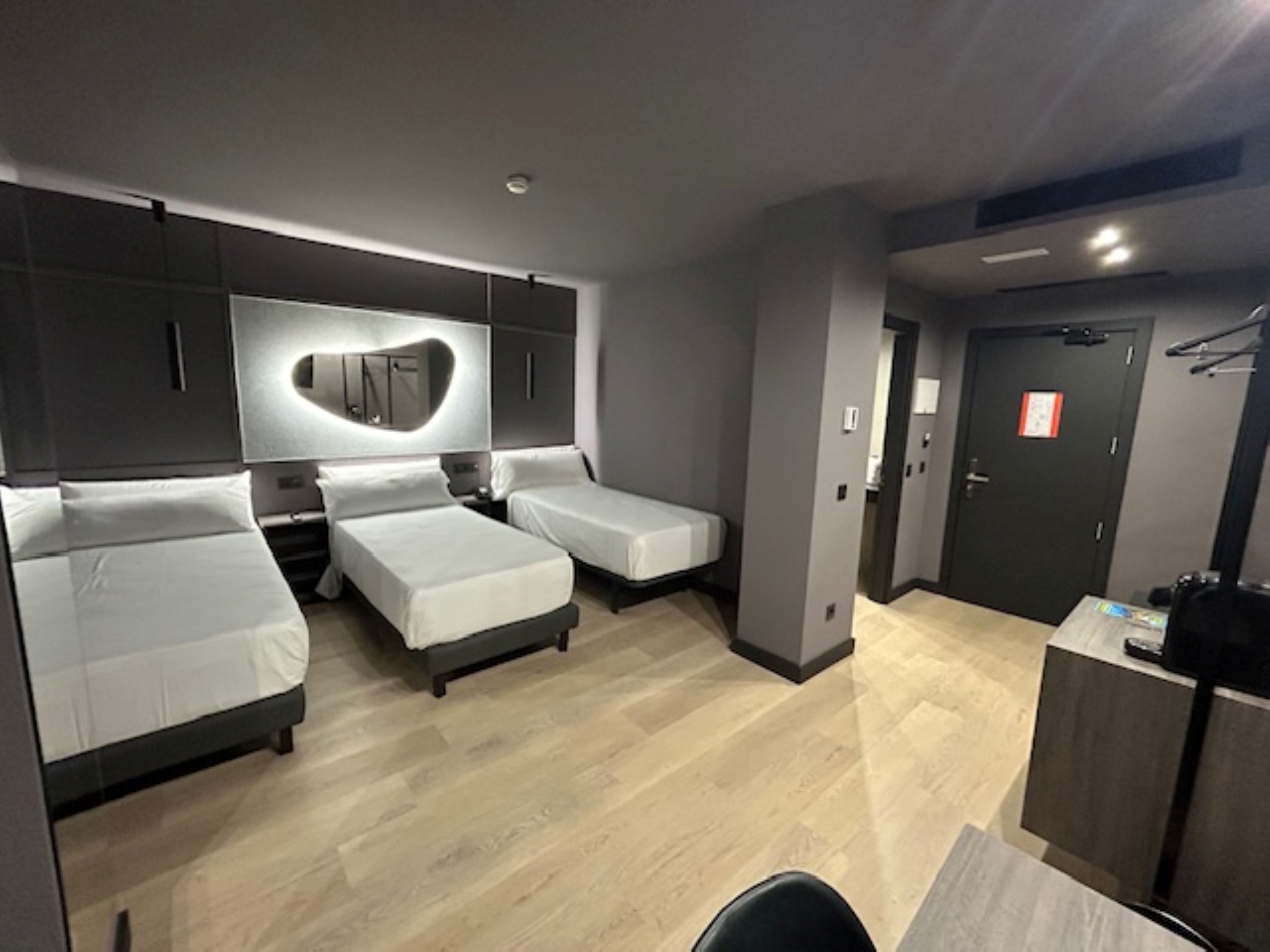 Suite met zithoek — Hotel LIVVO La Escarlata