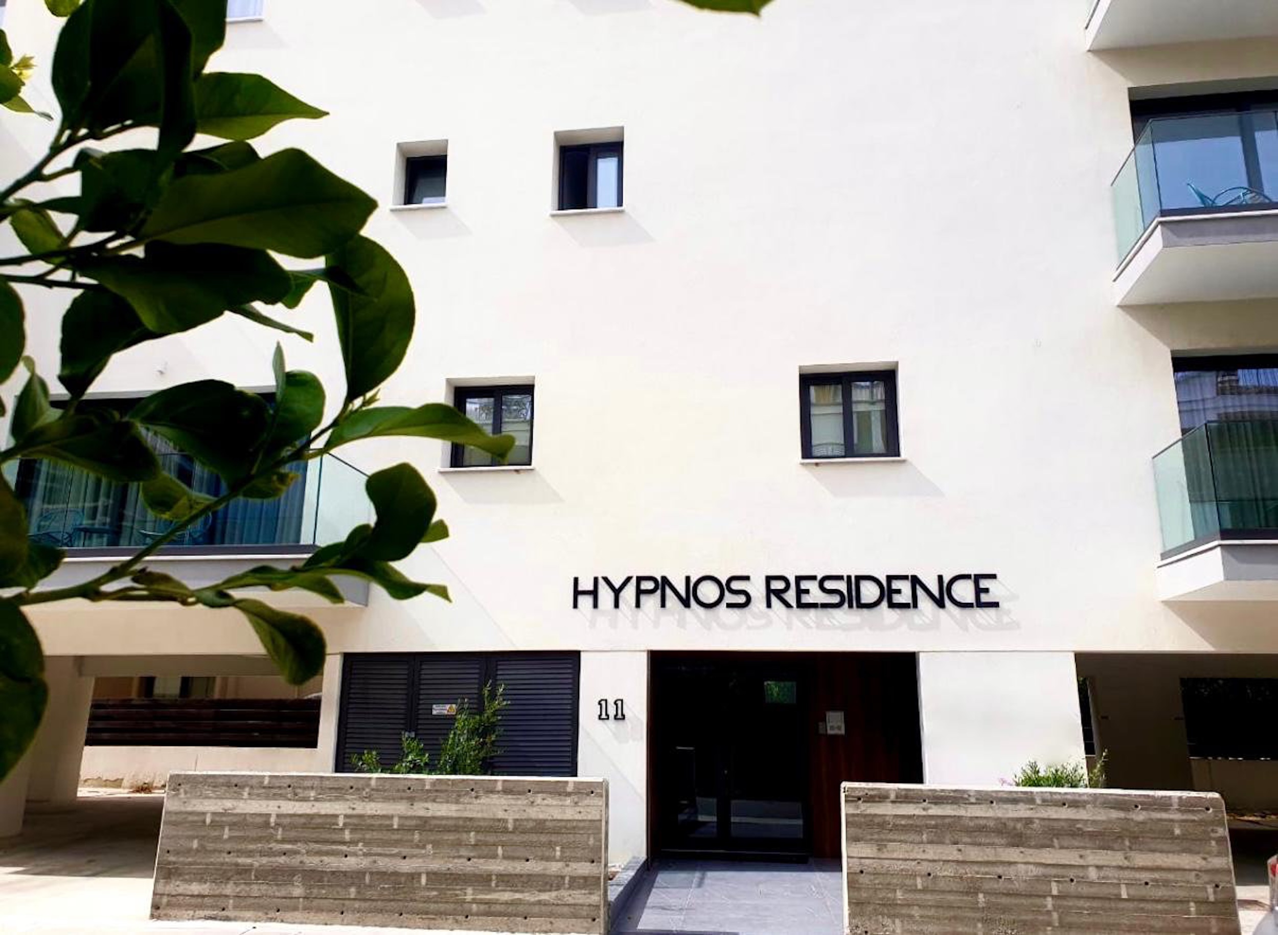 Hotel met tuin — Hypnos Residence