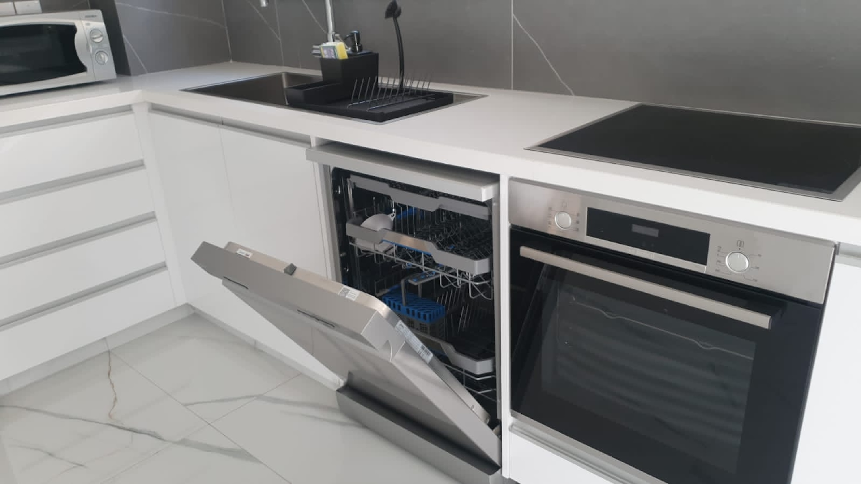 Badkamer met inloopdouche — Hypnos Residence