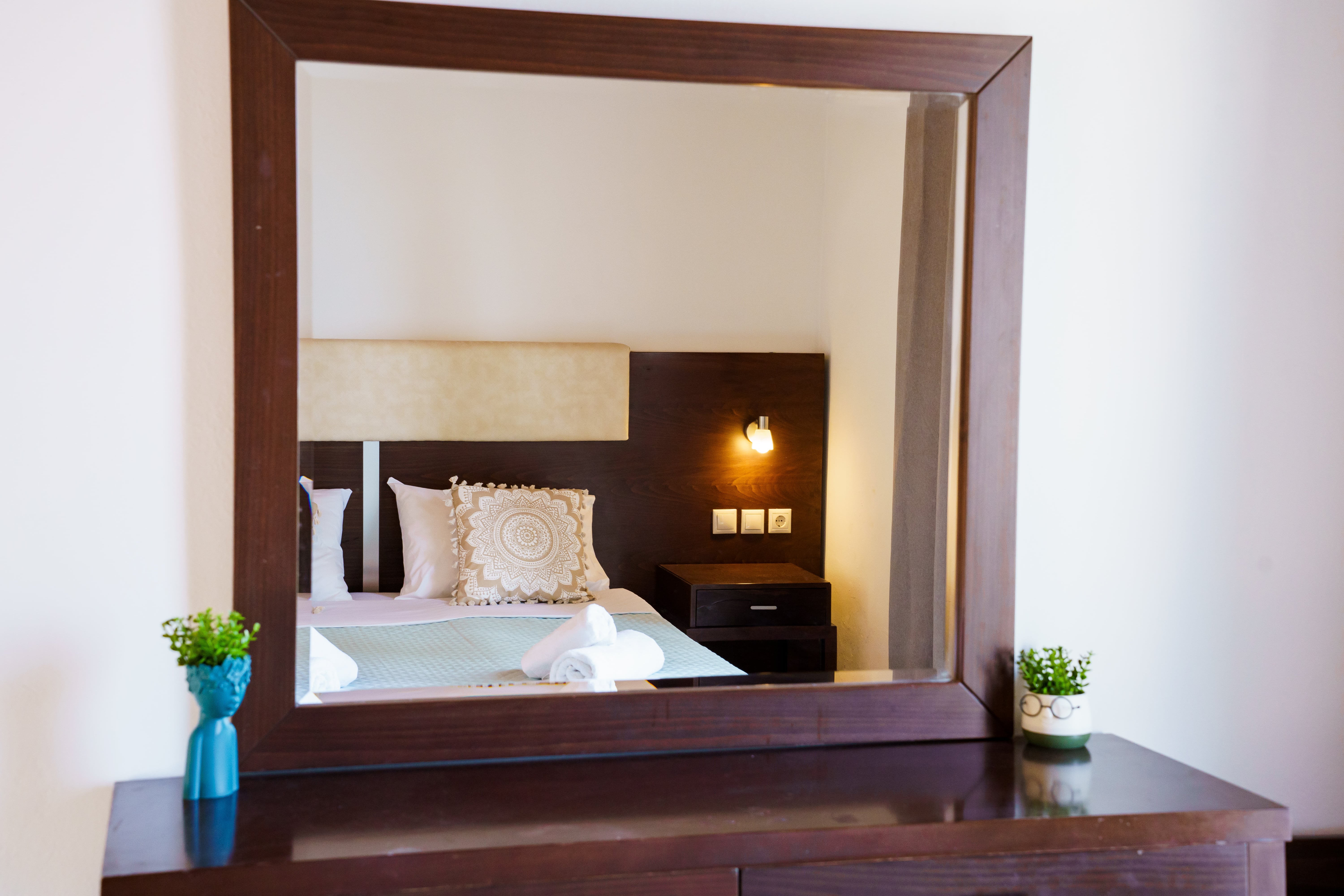 Kamer met tweepersoonsbed — Mayo Rooms