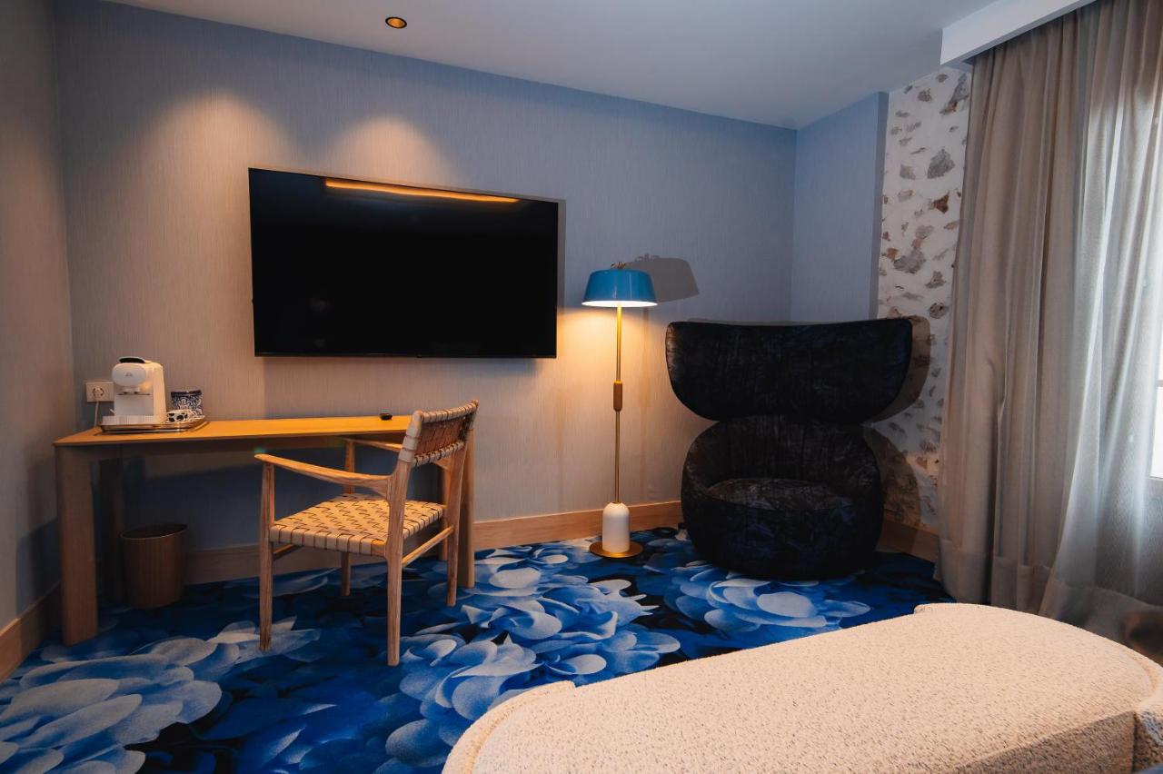 Suite met zithoek — Nomada House by SH Hoteles
