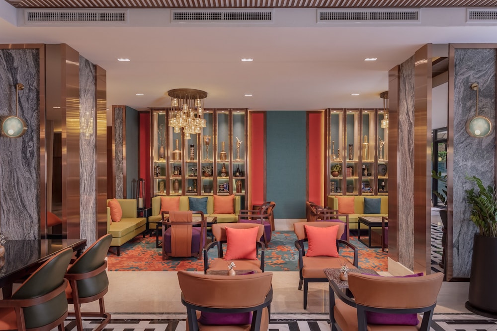 Gezellige zithoek in de lobby van Nysa Hotel Bangkok