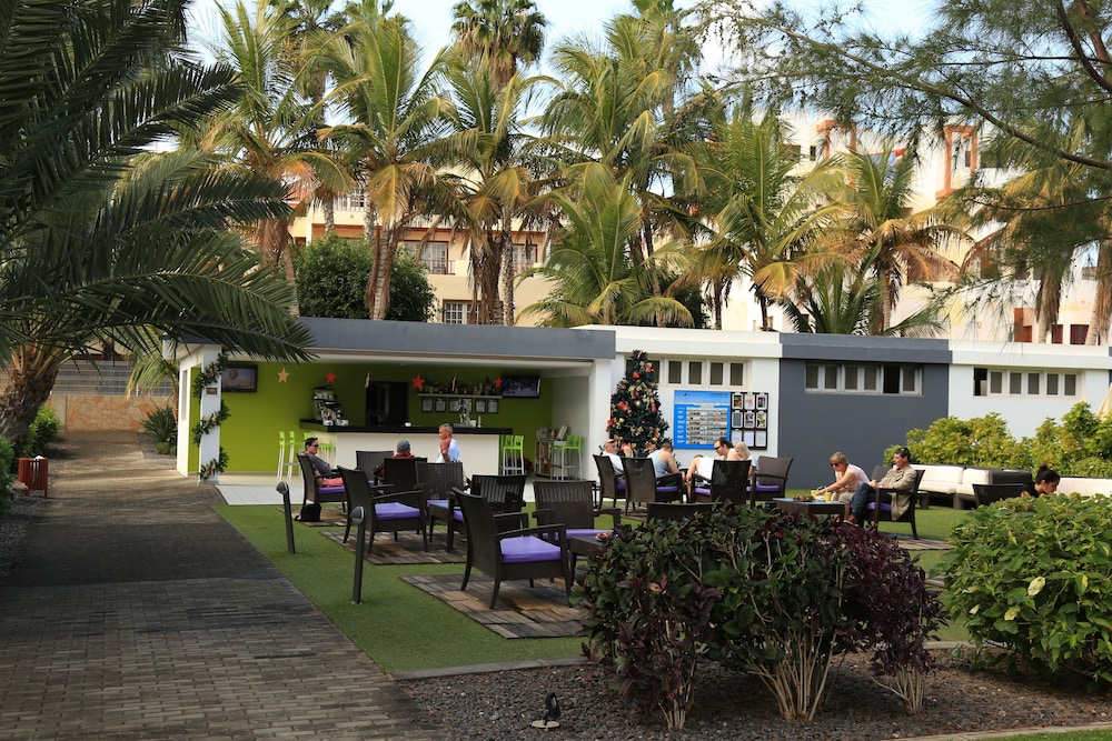 R2 Romantic Fantasia Dreams & Suites Hotel foto 4