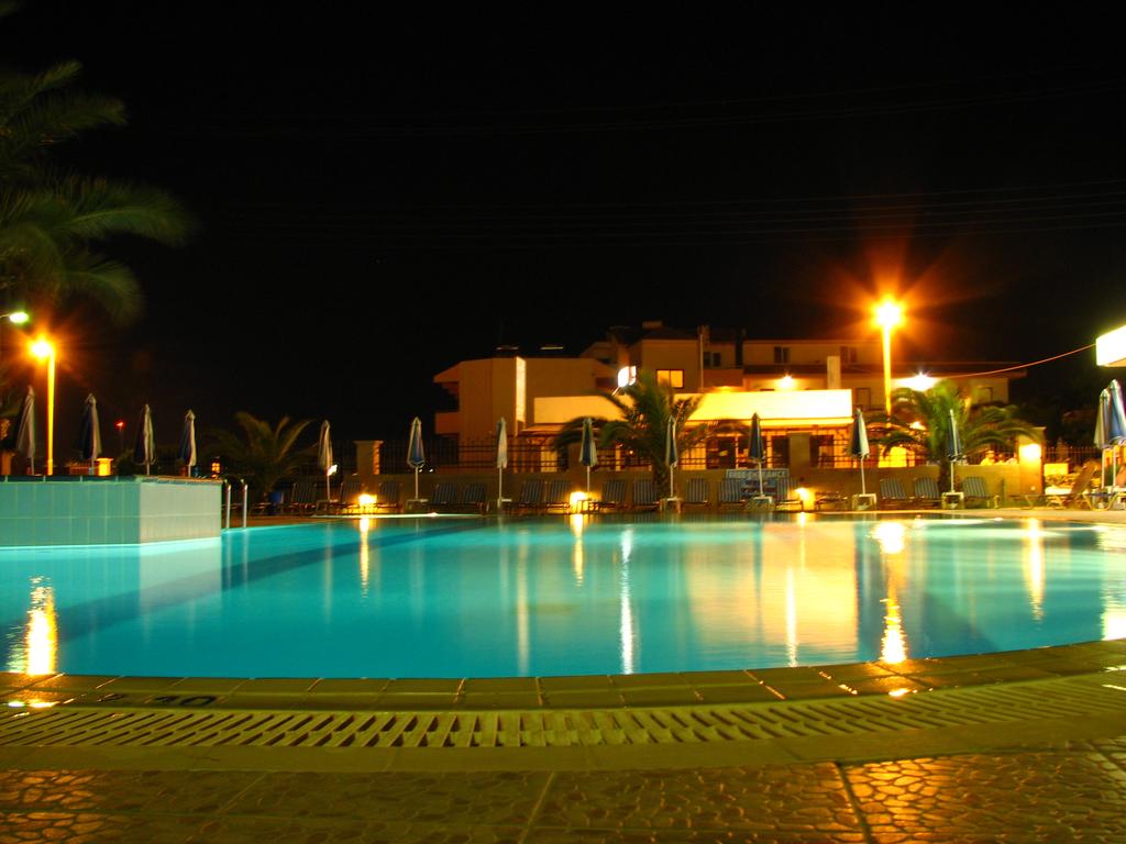 Ingangsarea van het Rhodian Rose hotel