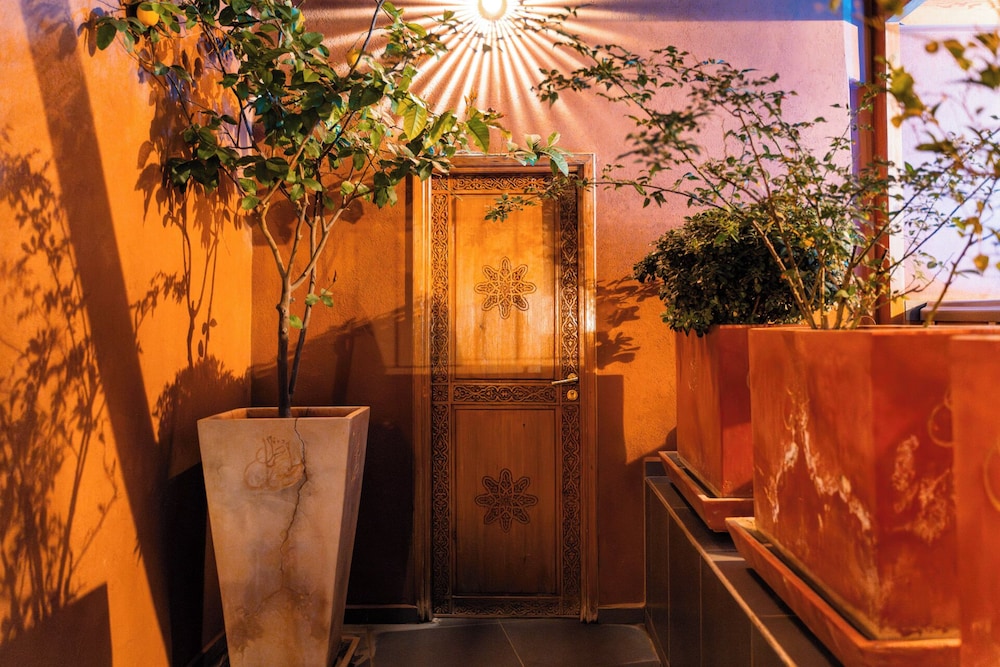 Slaapkamer met riad-uitstraling in Riad Ysalis