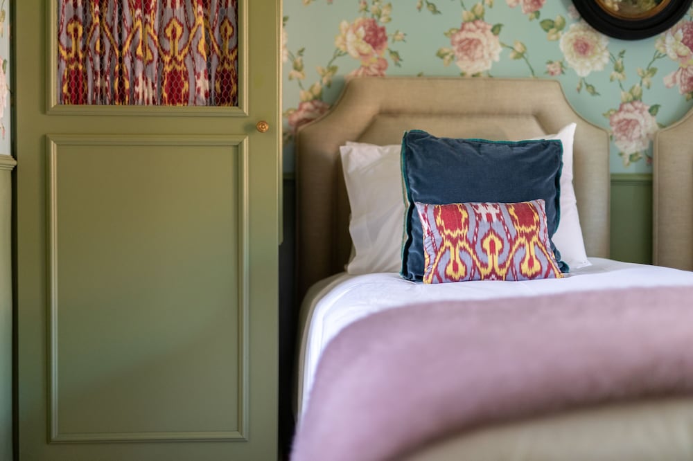 Ruime slaapkamer RoseGarden House
