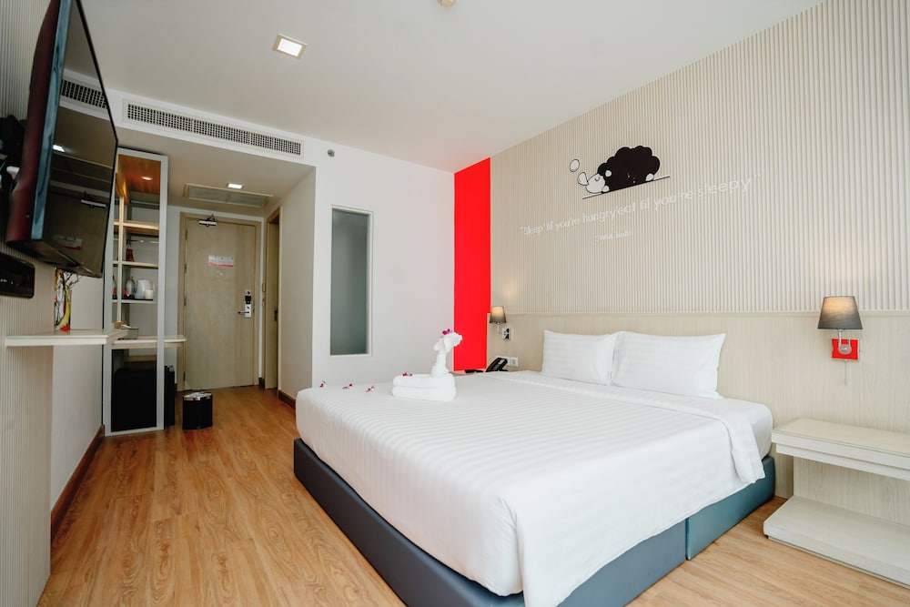 Sleep With Me Design Hotel @ Patong foto 4