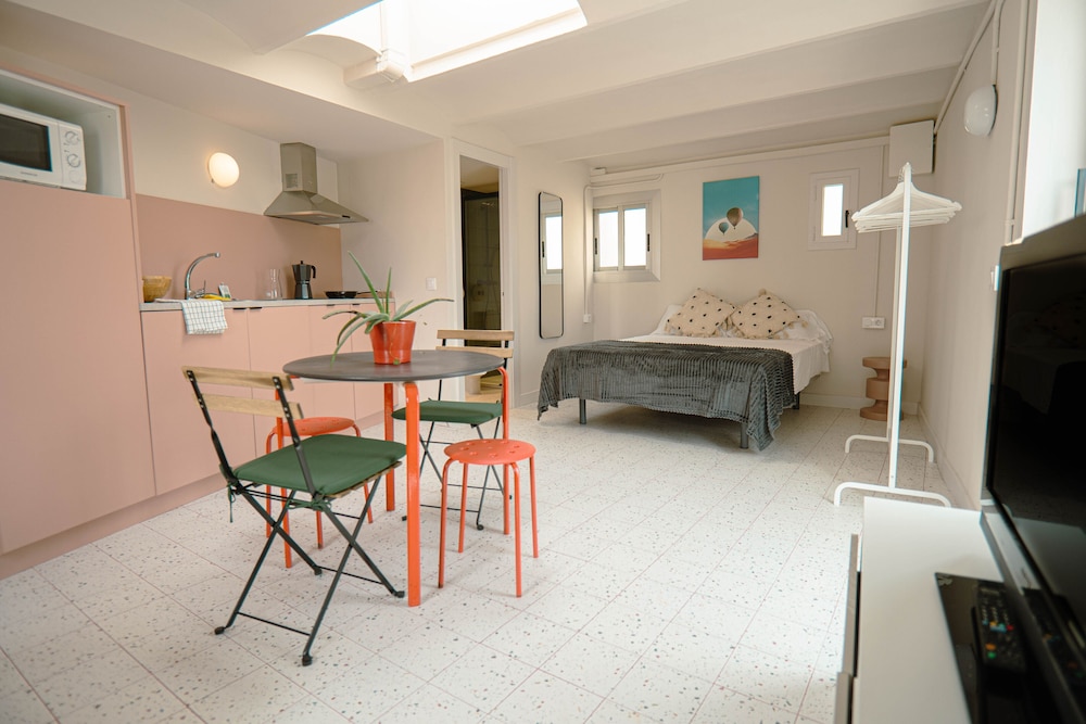 SmartRental Barcelona Ramblas Apartments foto 2