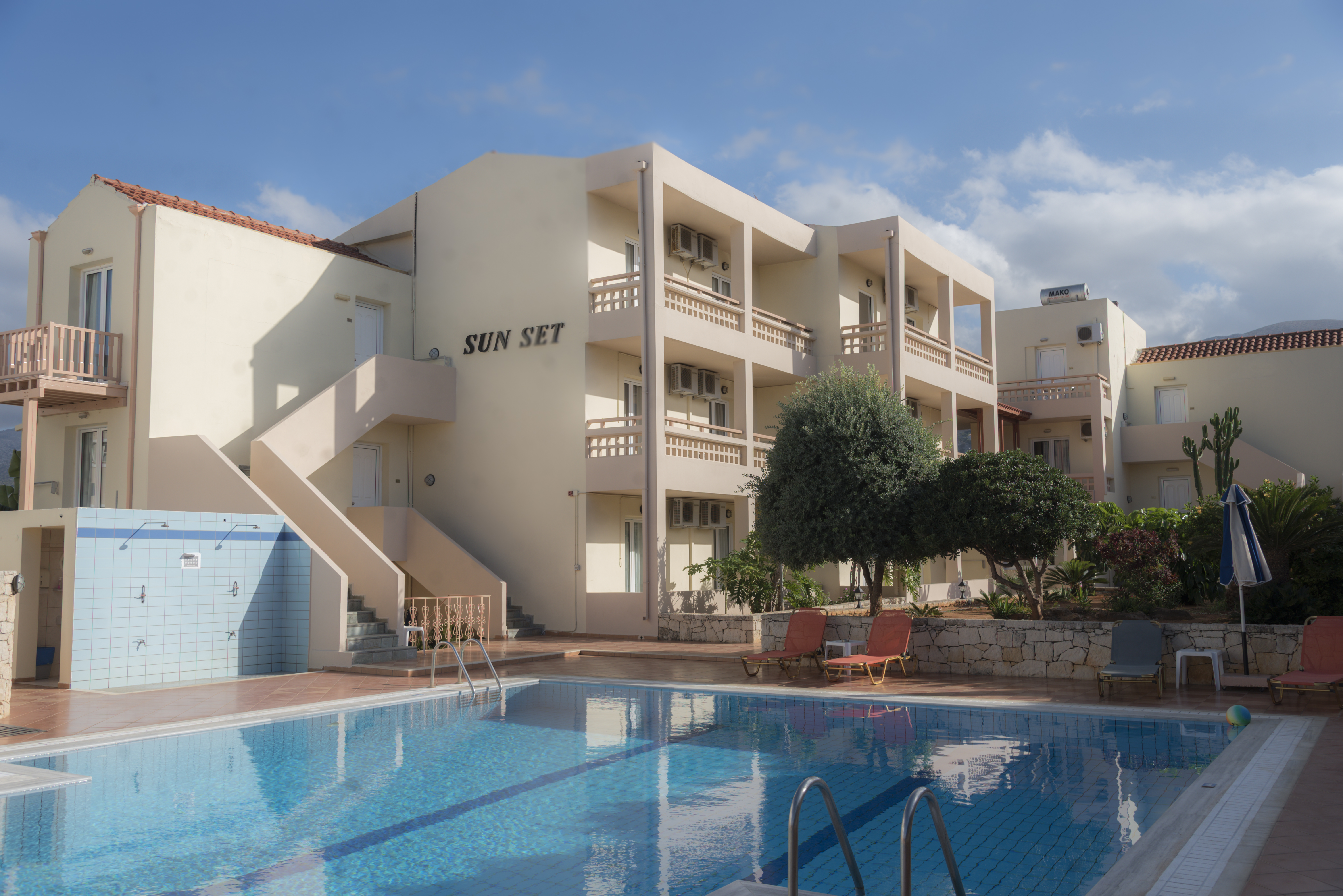 Bubbelbad — Sunset Studios & Apartments by Estia