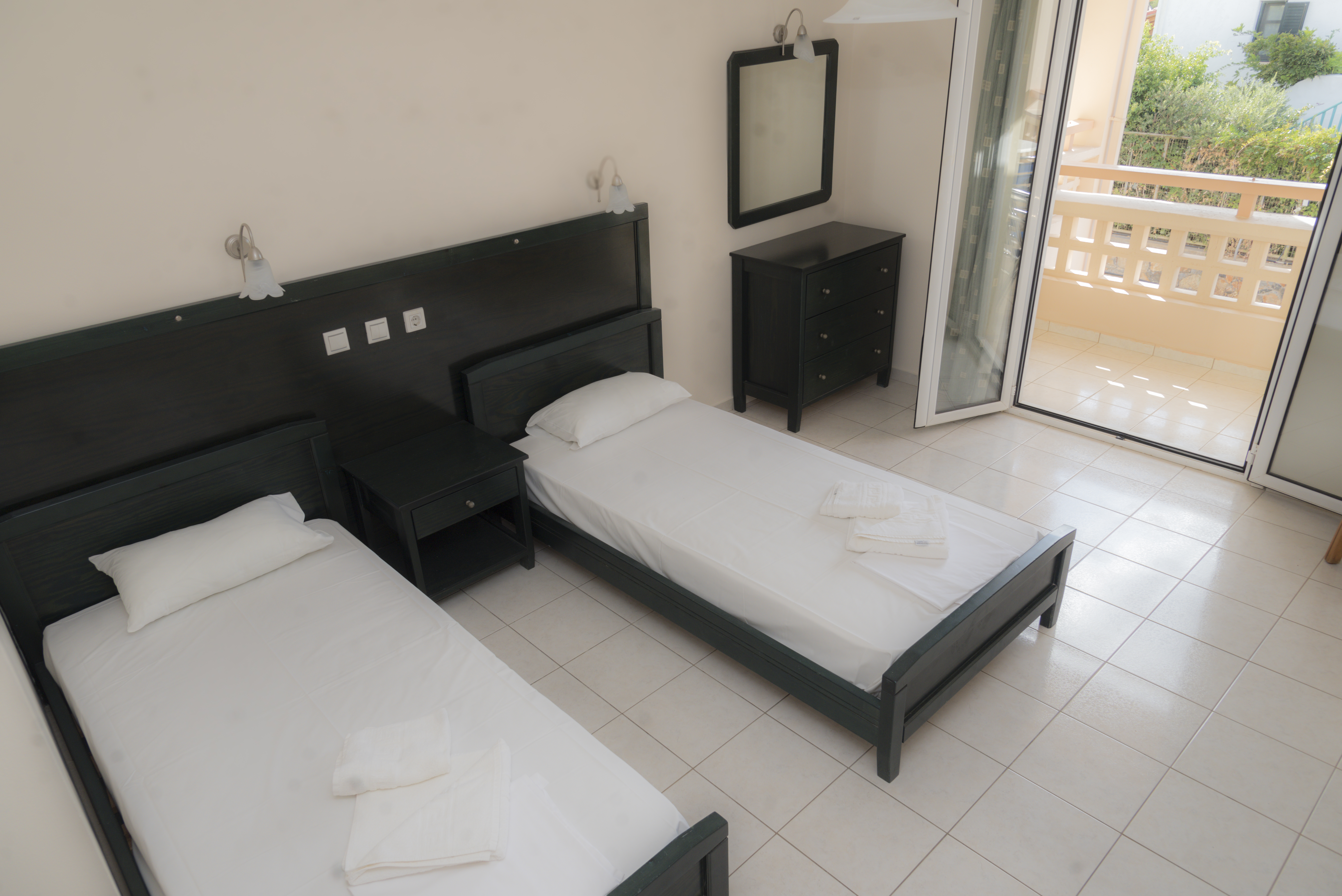 Kamer met tweepersoonsbed — Sunset Studios & Apartments by Estia