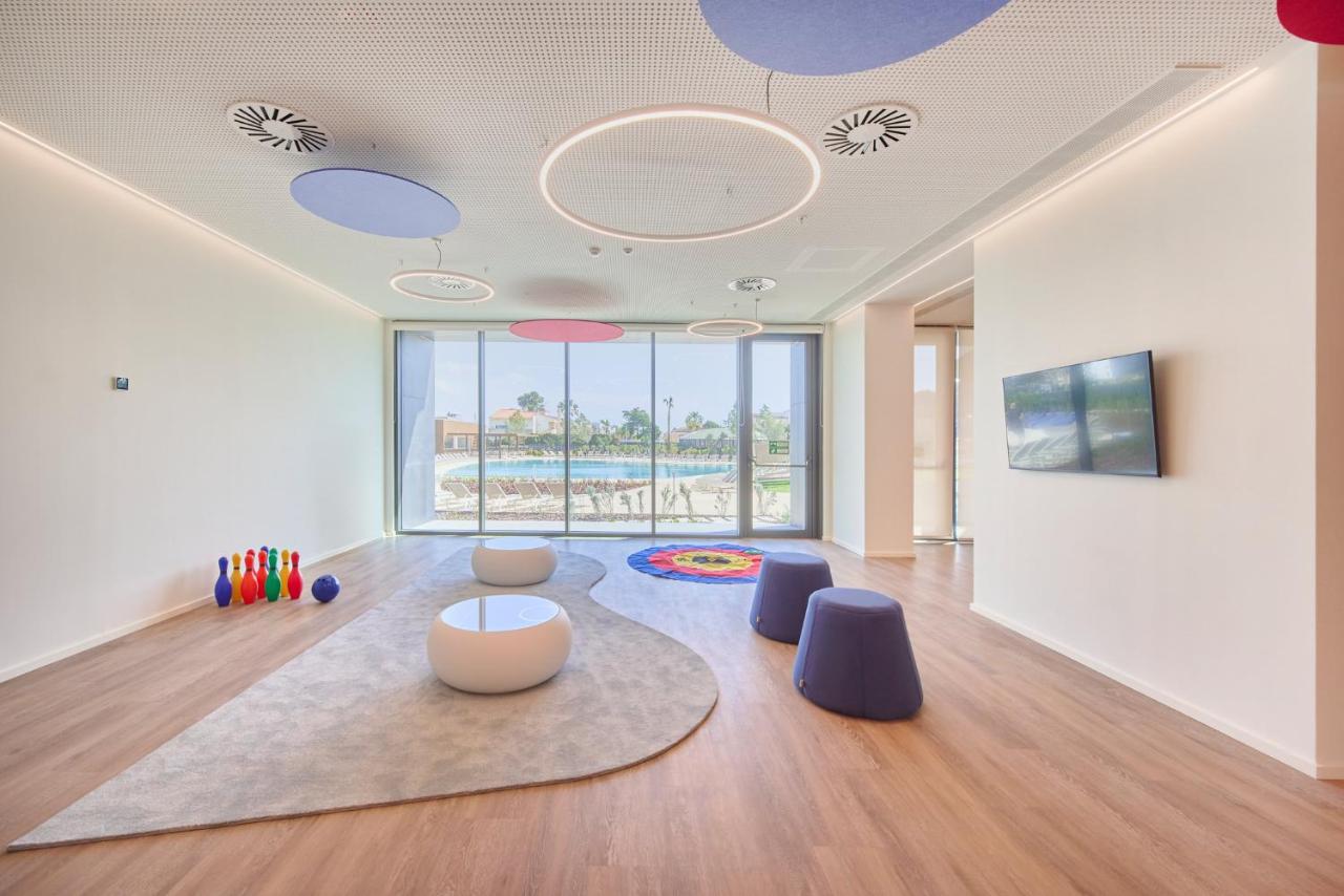 Lobby met receptie — The Editory by the Sea Lagos