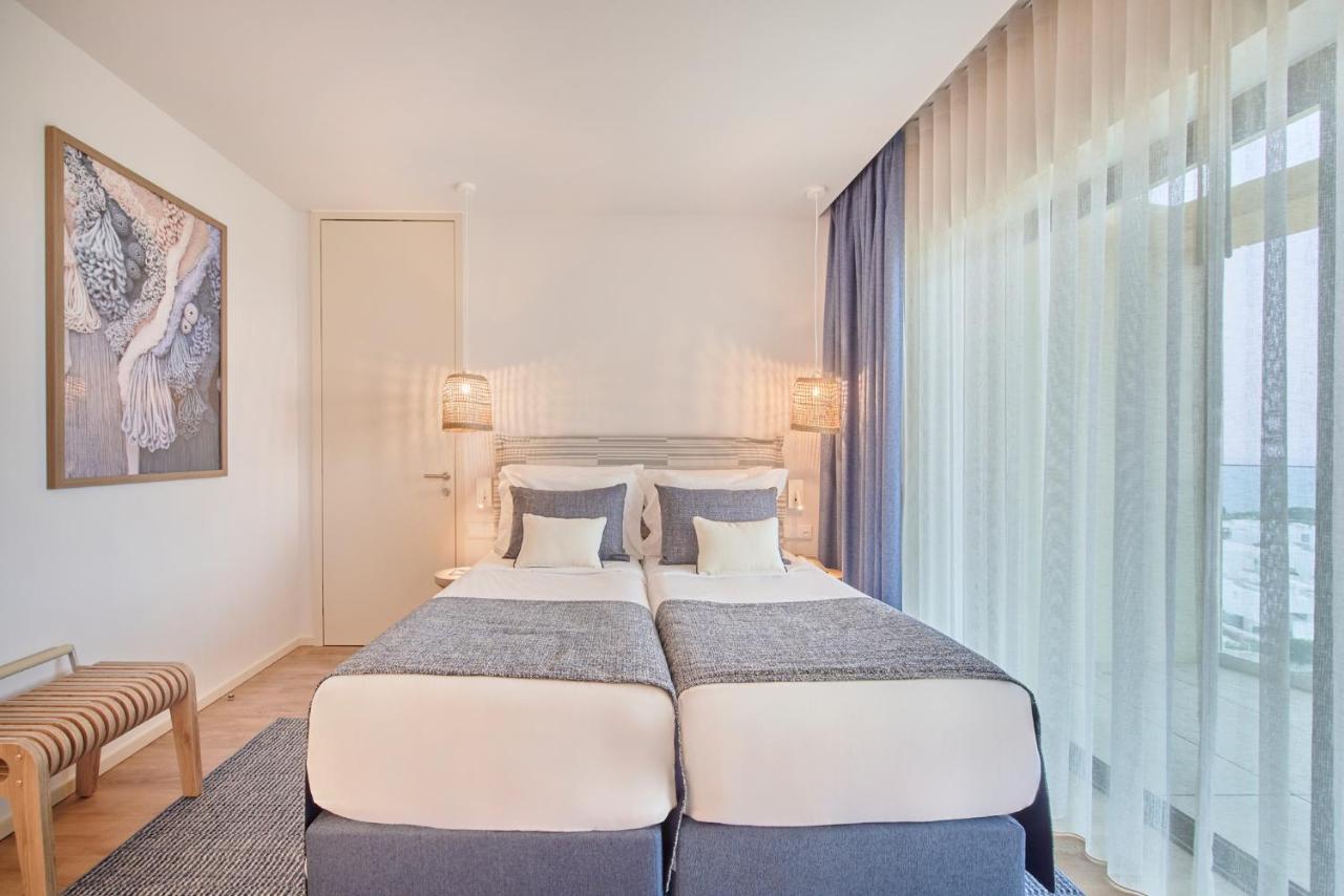 Kamer met twee aparte bedden — The Editory by the Sea Lagos