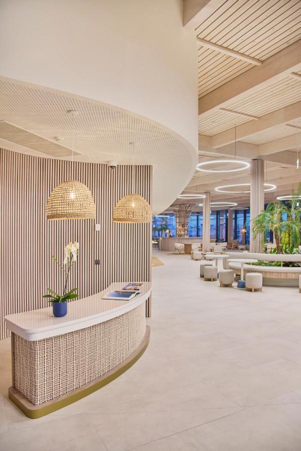 Lobby met receptie — The Editory by the Sea Lagos