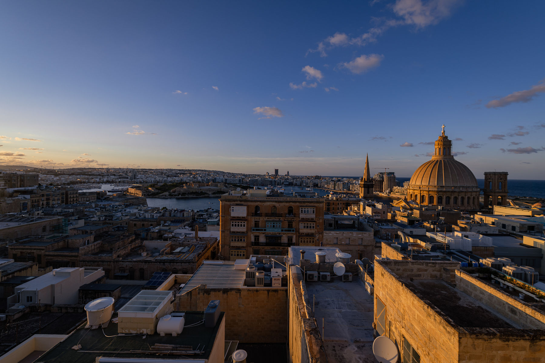 The Embassy Valletta Hotel foto 10