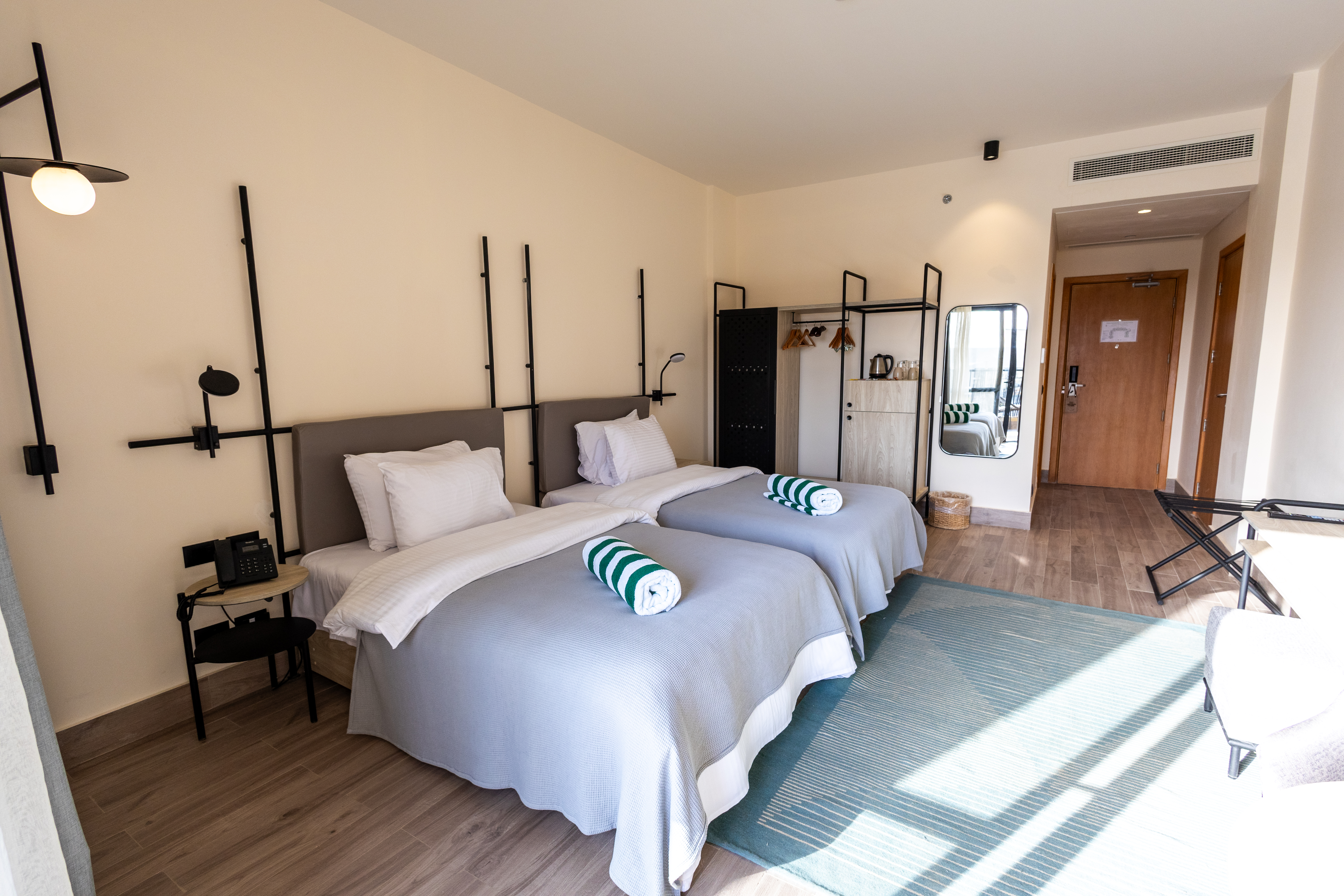 Kamer met twee aparte bedden — The Kaktus Somabay