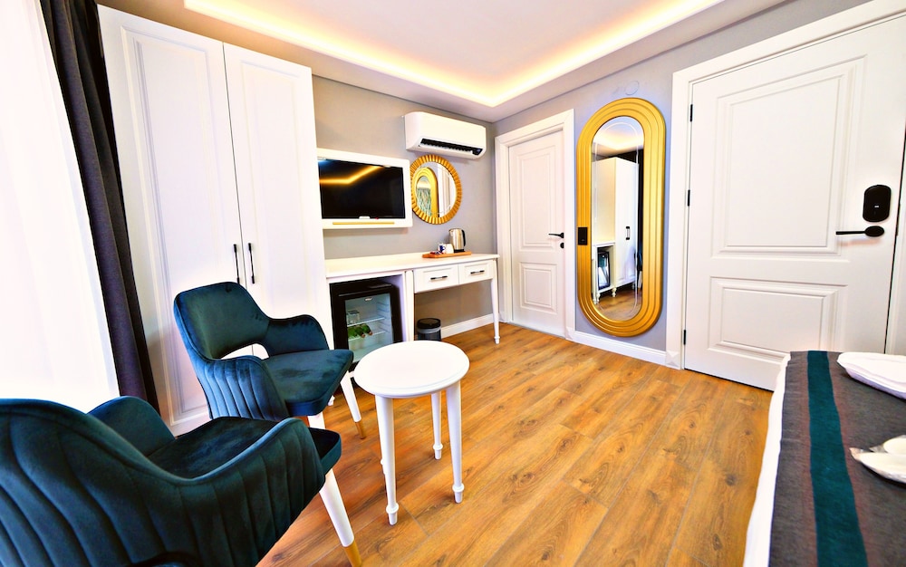 Gastenkamer met functioneel interieur The Saint Otel