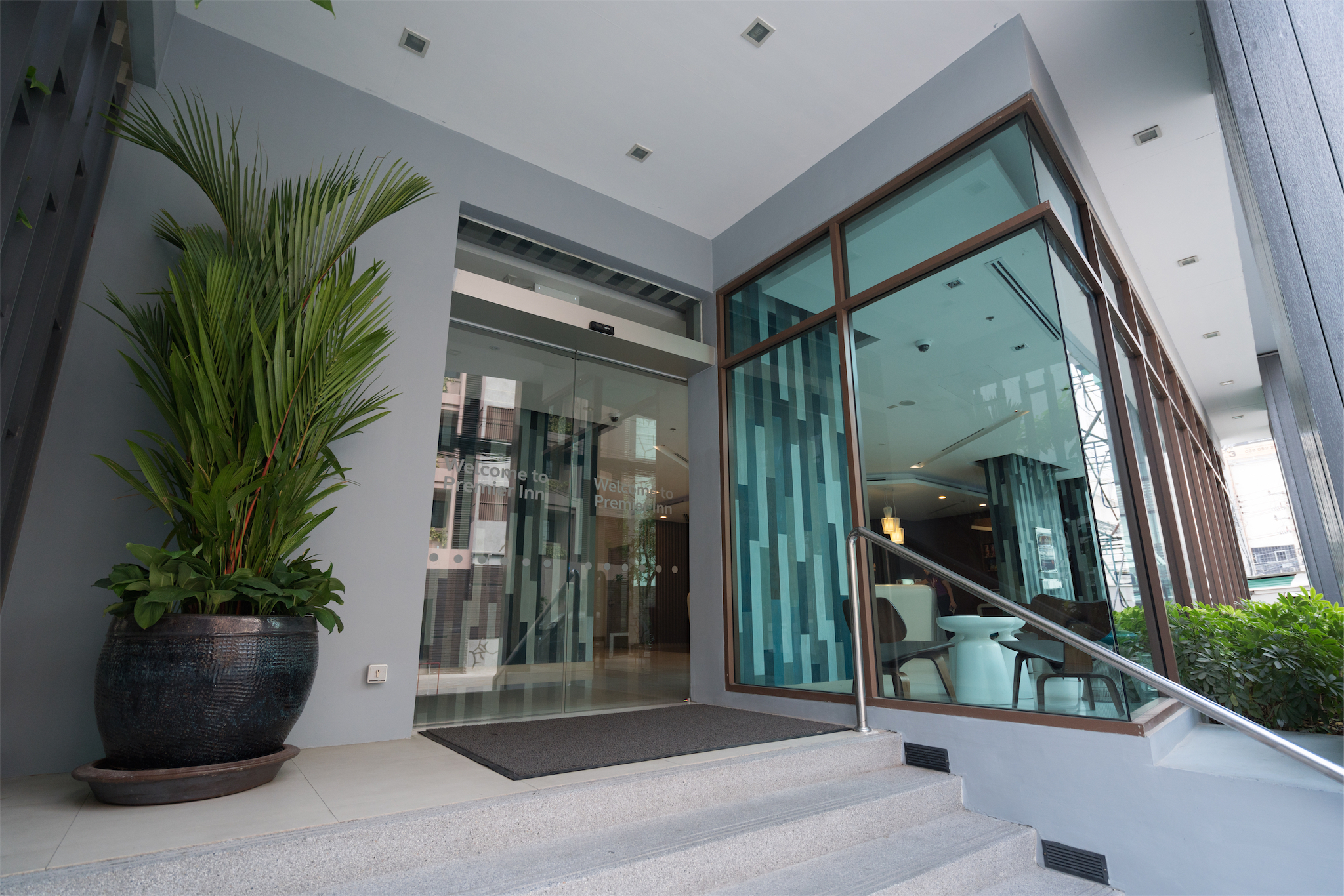 Travelodge Pattaya ingangsgebouw en voorkant