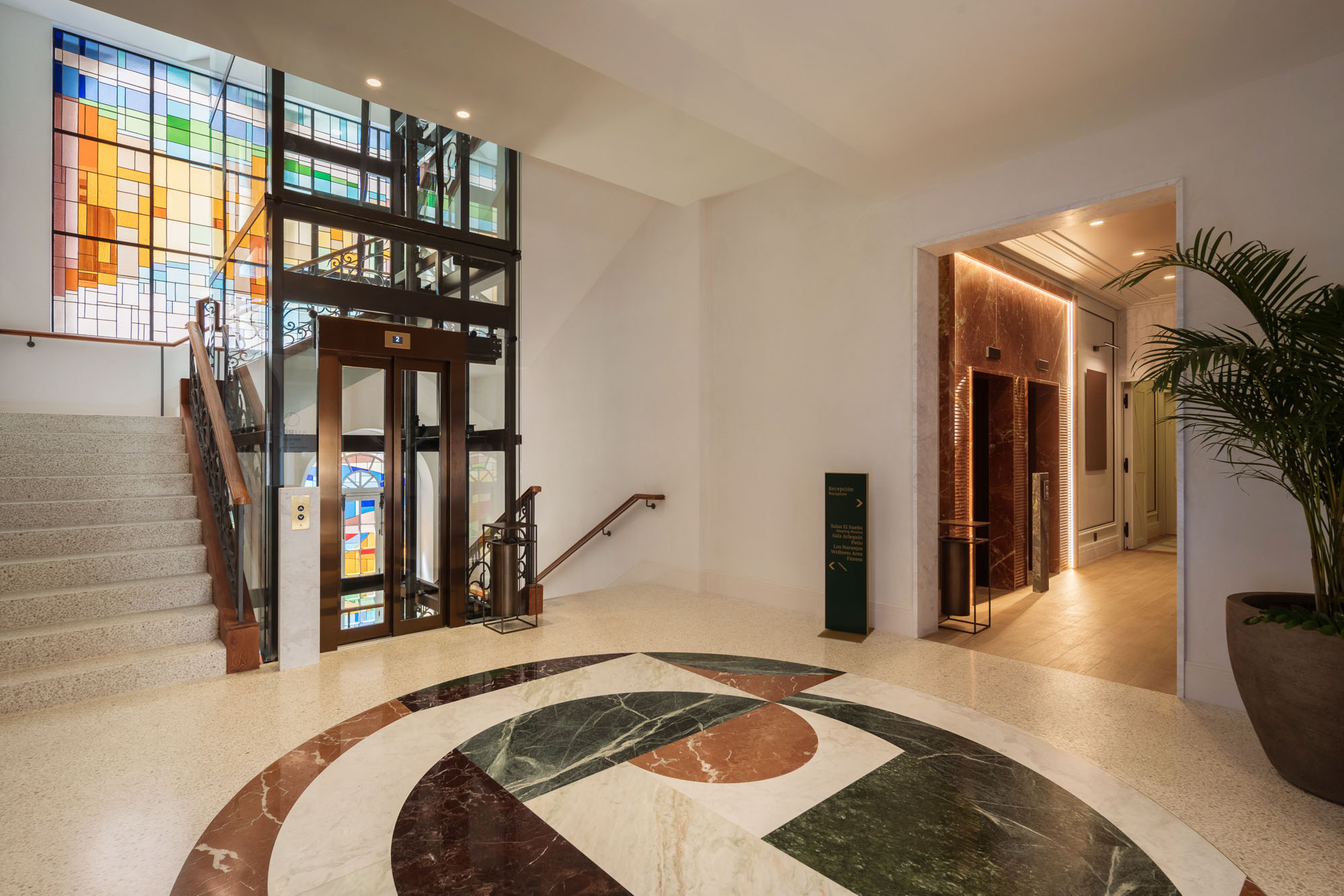 Luxe entreehal — Áurea Palacio de la Tinta
