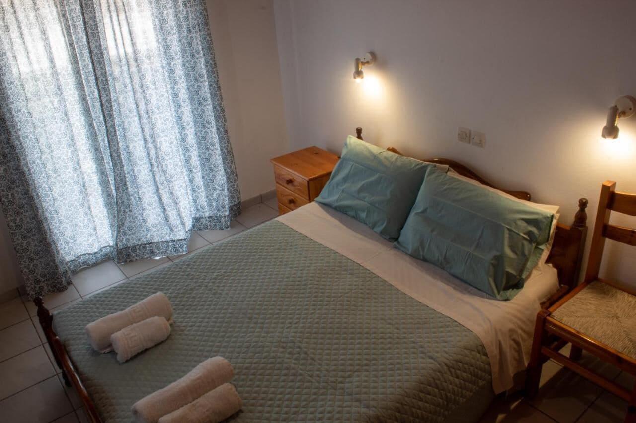 Kamer met tweepersoonsbed — Vaso Studios