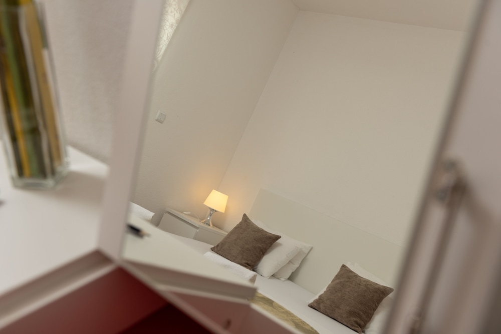 Gezellige gastkamer met huiselijke inrichting