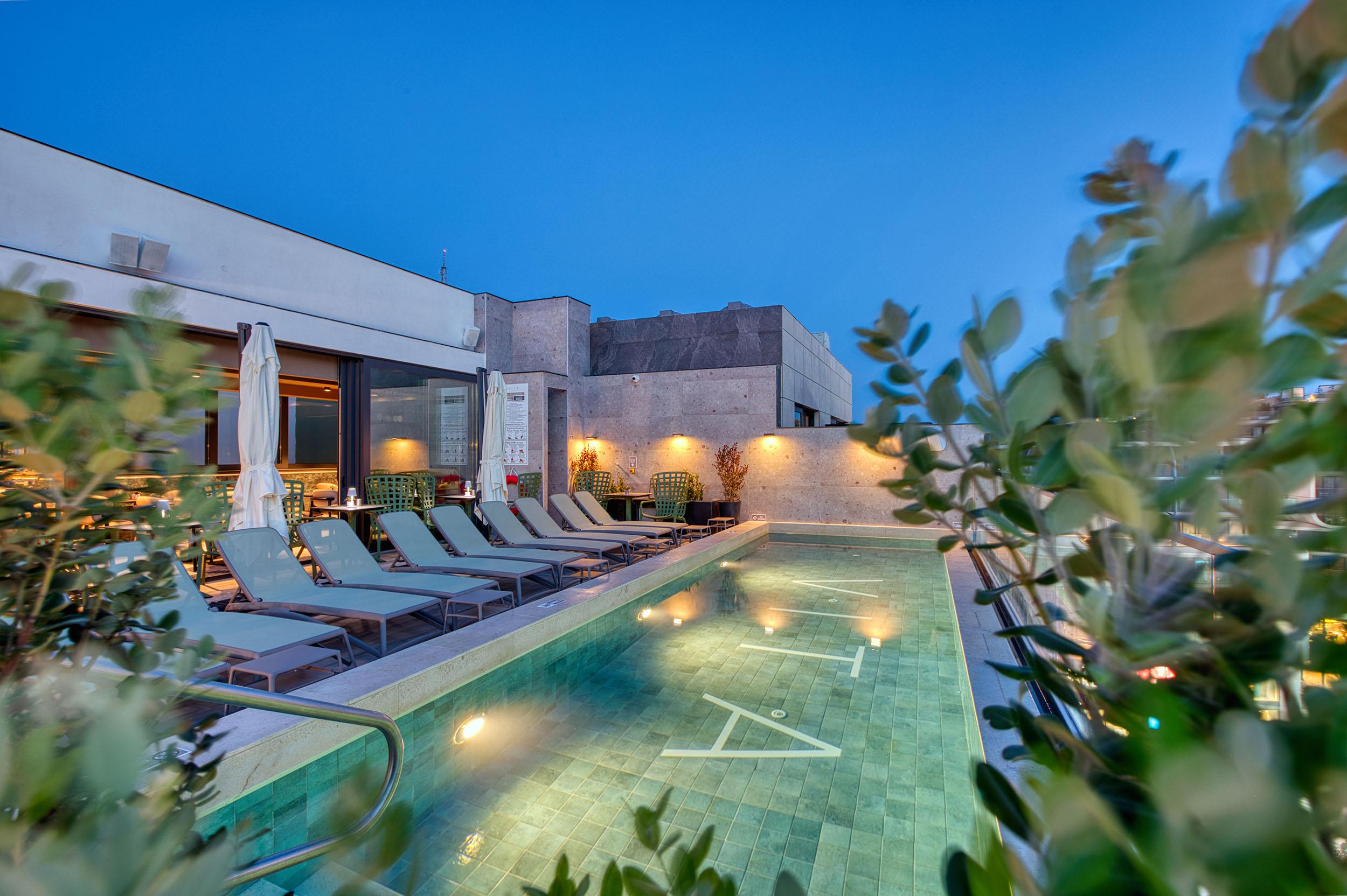 VITA Hotel & Rooftop, St. Juliaans, Malta