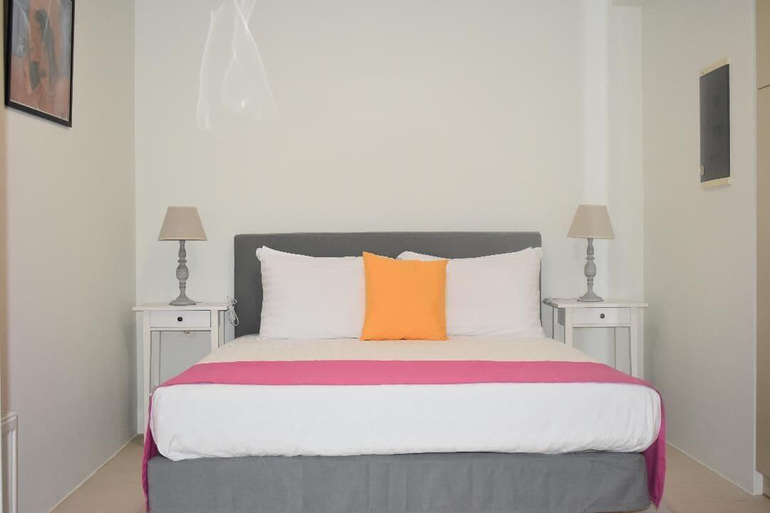 Kamer met tweepersoonsbed — Vivian Art Apartments