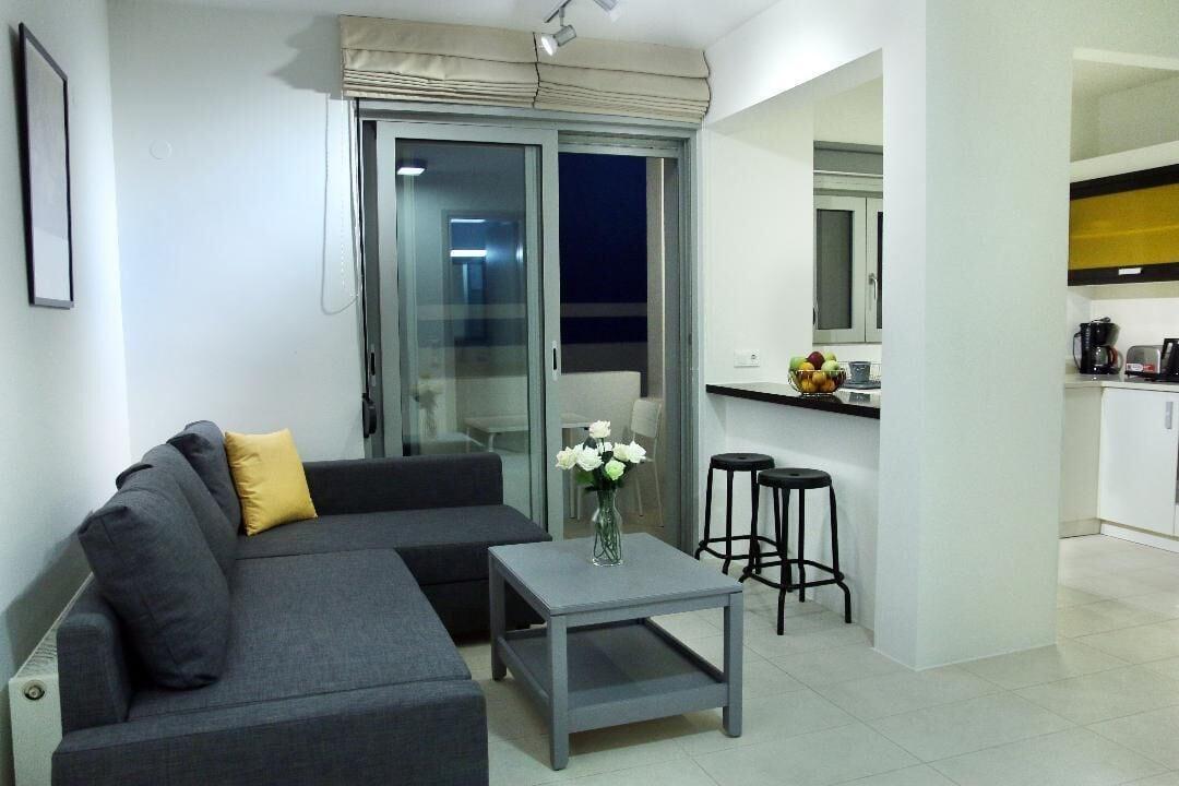 Kamer met balkon — Vivian Art Apartments